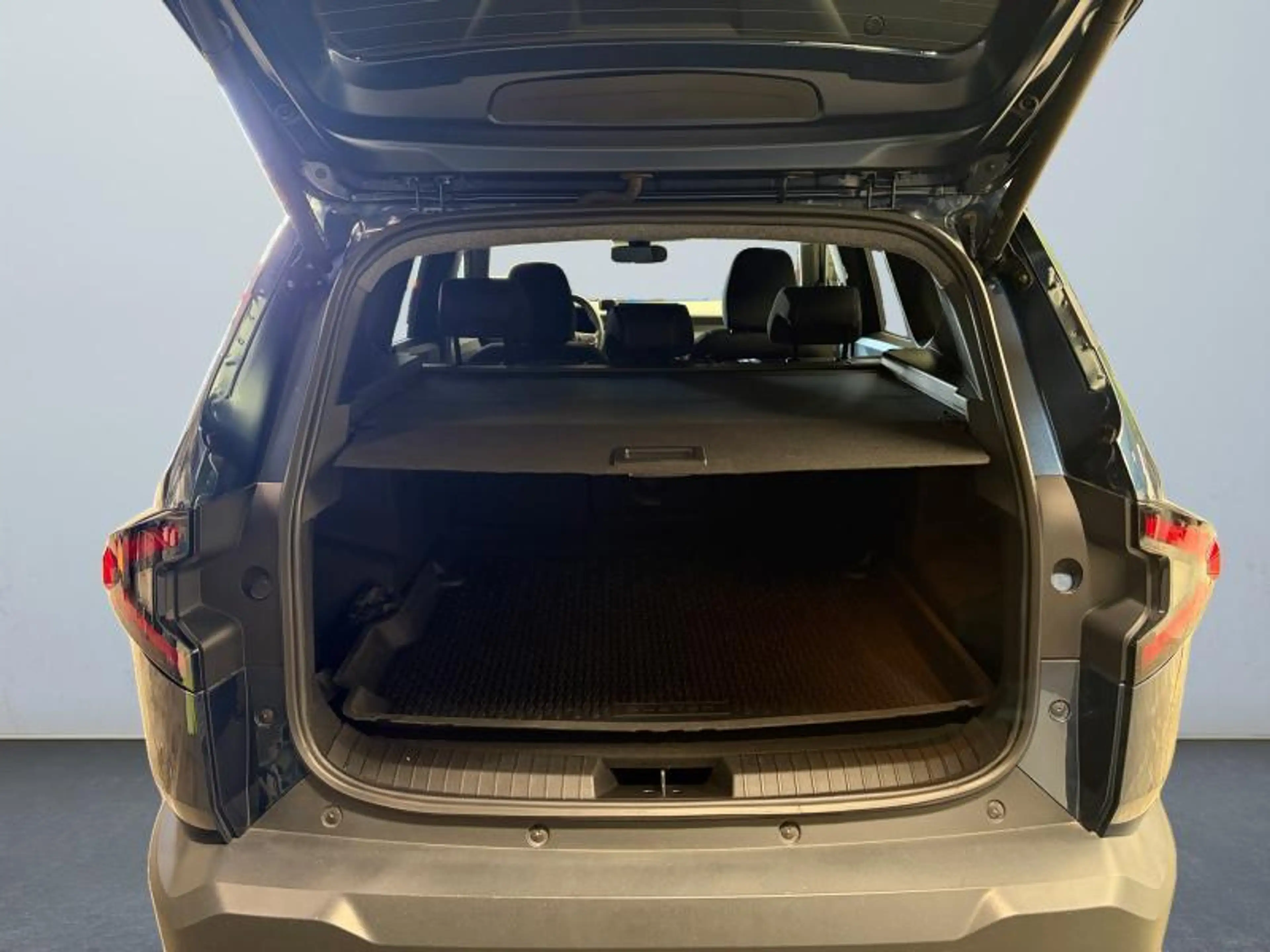 Dacia Bigster 1.8 Hybrid Journey 155Hpe — photo 9