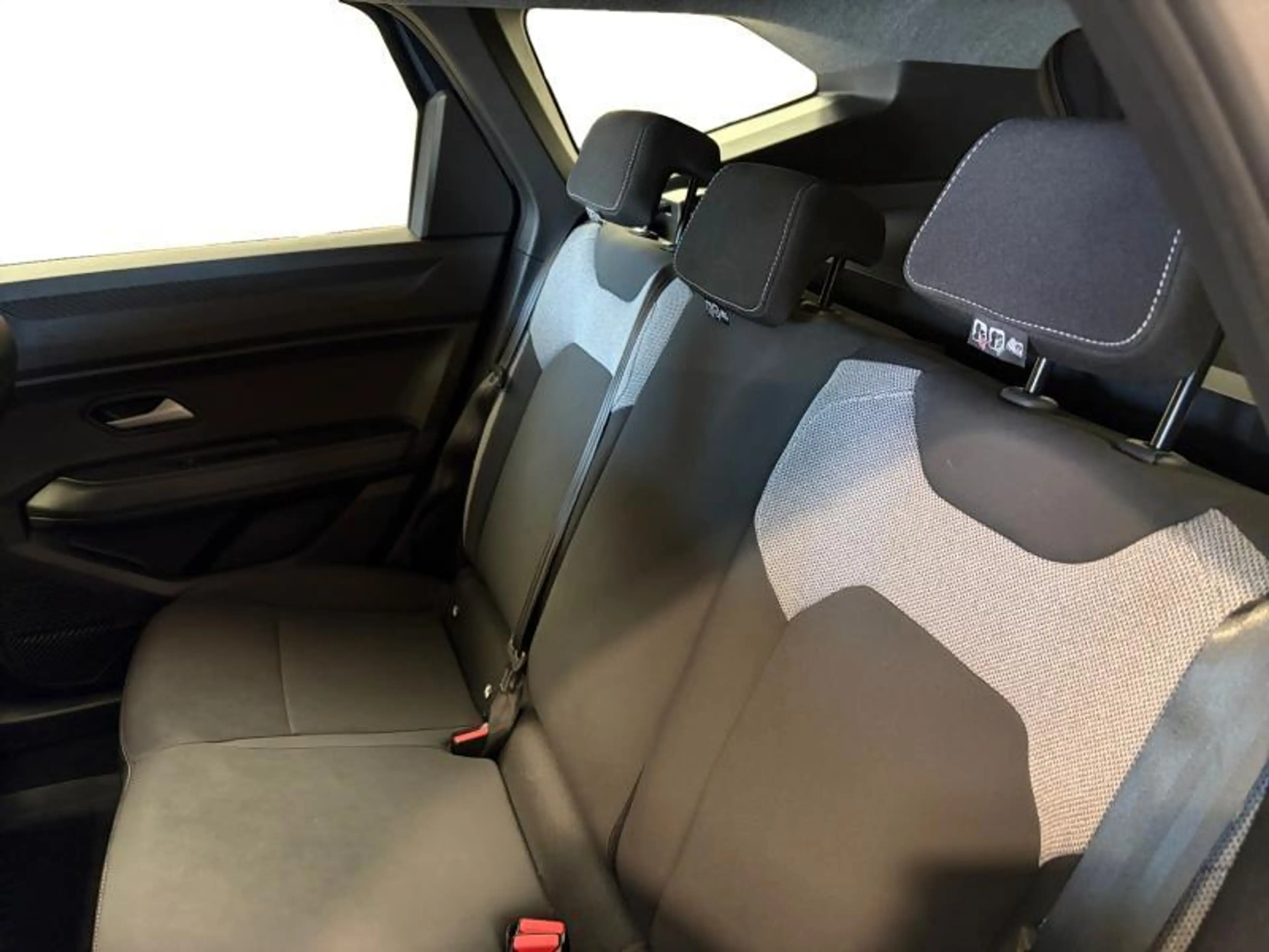 Dacia Bigster 1.8 Hybrid Journey 155Hpe — photo 14