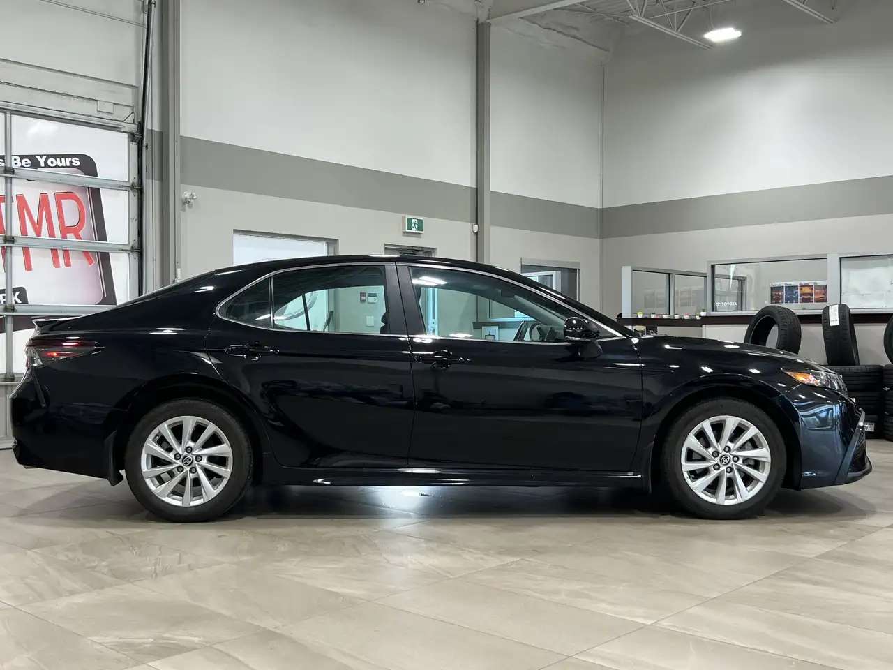 Toyota Camry снимка Toyota Camry