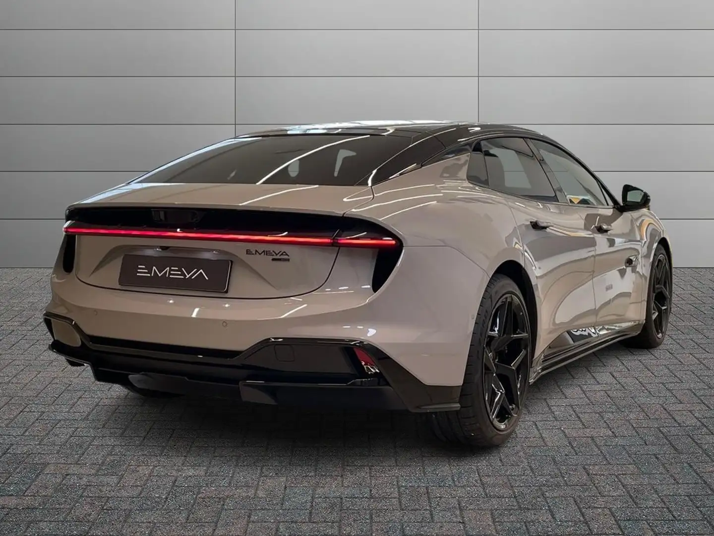 Lotus Sonstige 600 GT SE Grau - 2