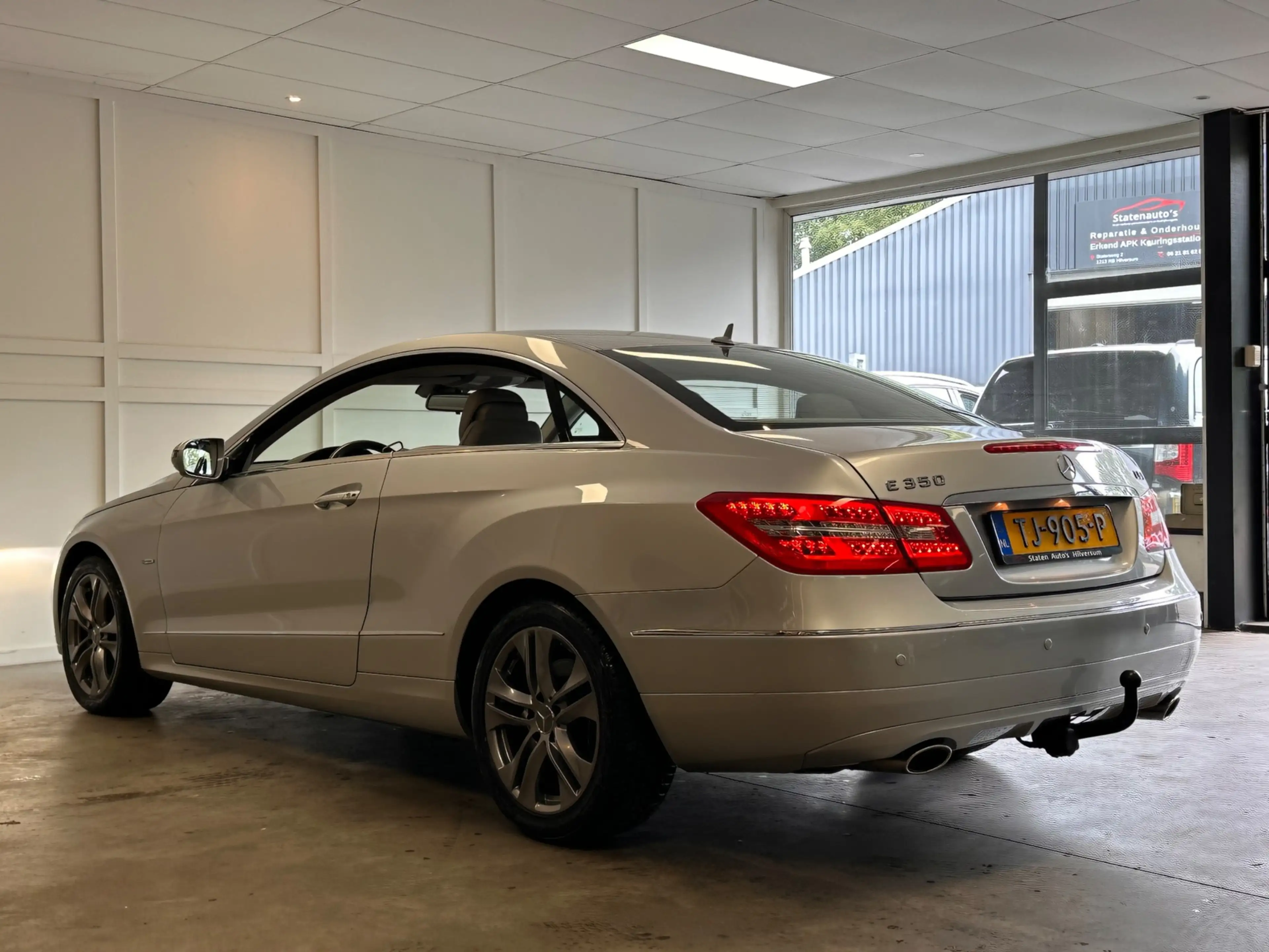 Mercedes-Benz E 350 Coupé CDI Elegance 2009 Navi Cruise Xenon — photo 14
