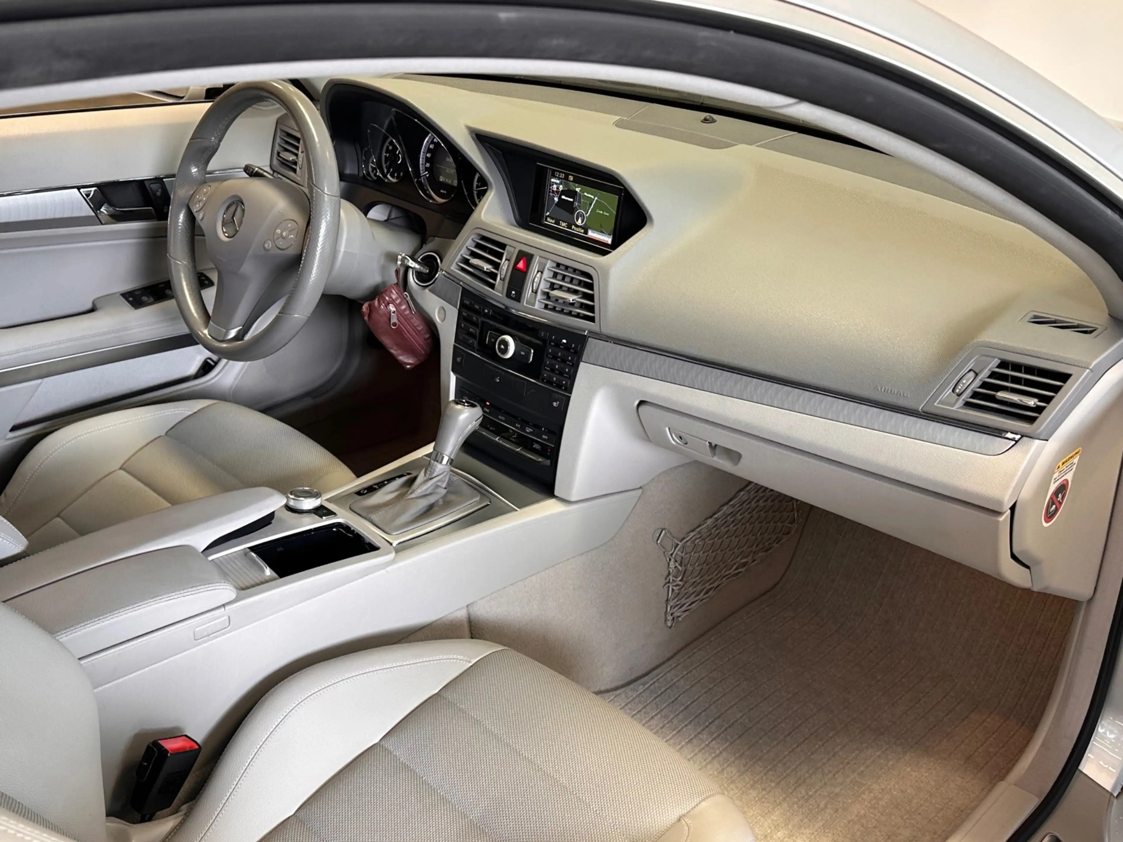 Mercedes-Benz E 350 Coupé CDI Elegance 2009 Navi Cruise Xenon — photo 13