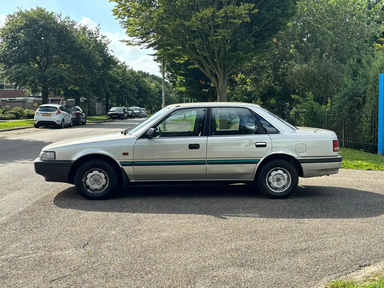Mazda 626 1.8 GLX, foto 2