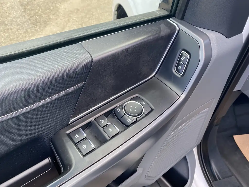 2025 Ford F-150 SuperCrew XLT SuperCrew 157 | Tow/Haul Package | Rear Camera — photo 5