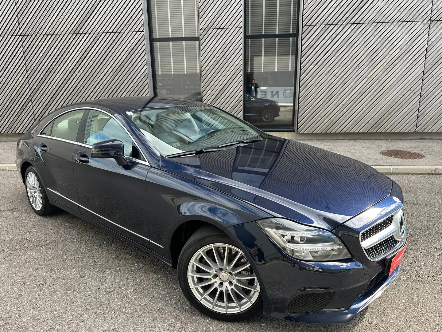 Mercedes-Benz CLS 220 BlueTec// FACELIFT//NAVI// TEMP // LEDER // R.KAM Blau - 2