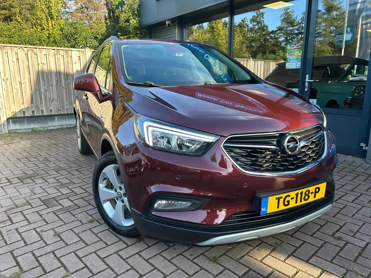 Opel Mokka X INNOVATION 1.4T Navi, LM Velgen, KeyLess, Trekhaak Rood - 2