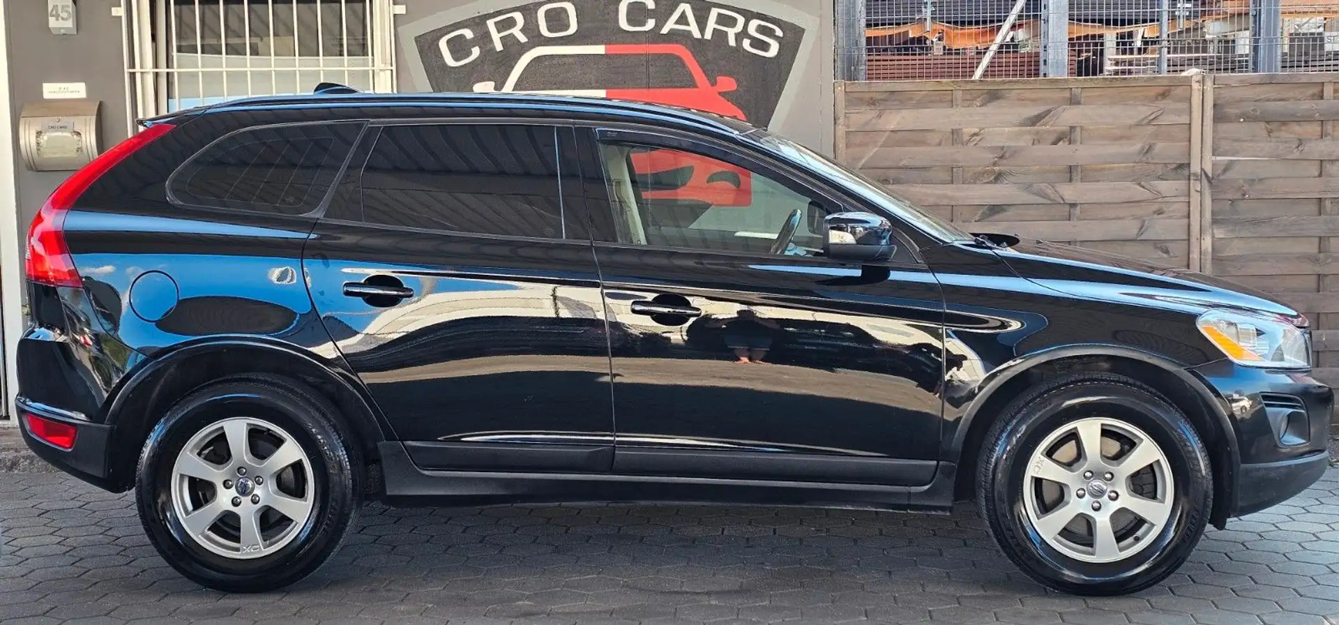 Volvo XC60 XC60 Kinetic Drive Noir - 2