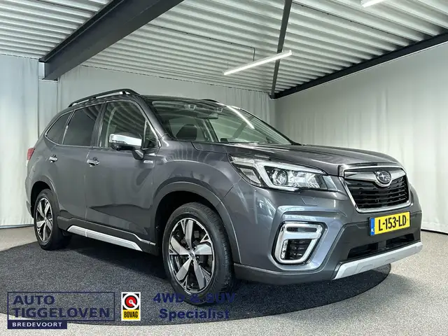 Subaru Forester 2.0i e-BOXER First Edition Automaat | Trekhaak | L