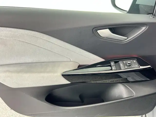 Volkswagen Id.3 view 11