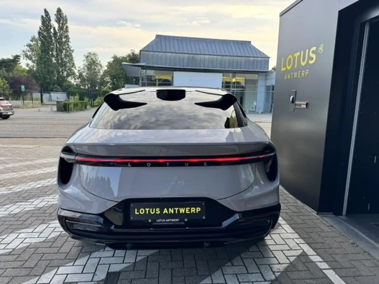 Lotus Eletre 2023