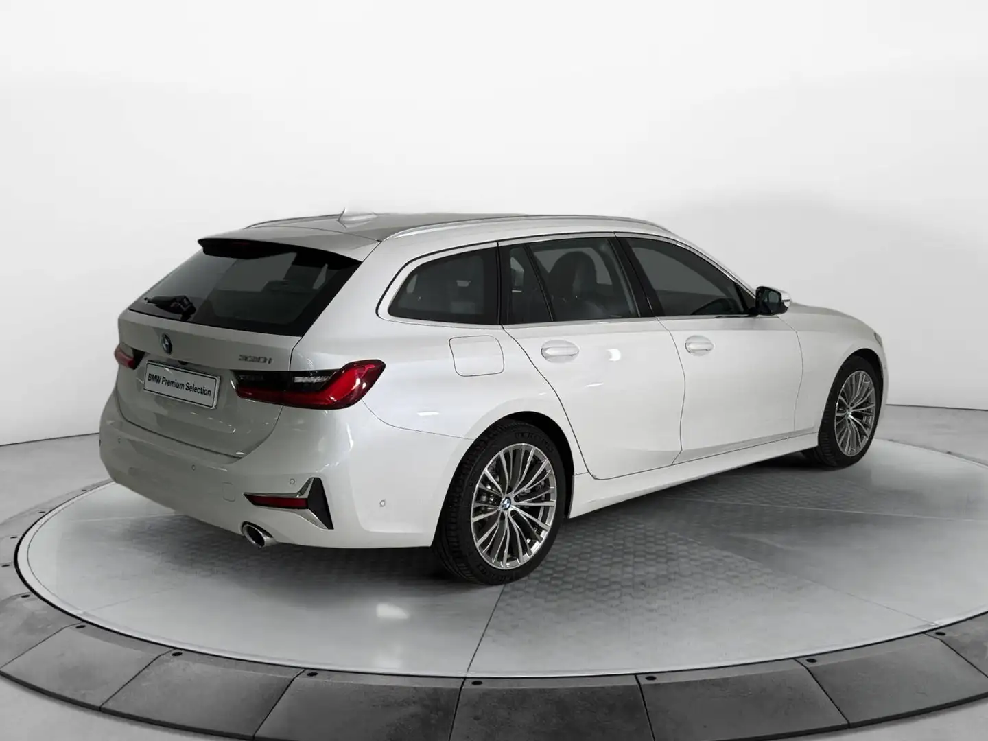 BMW 330 i Touring Luxury Bianco - 2