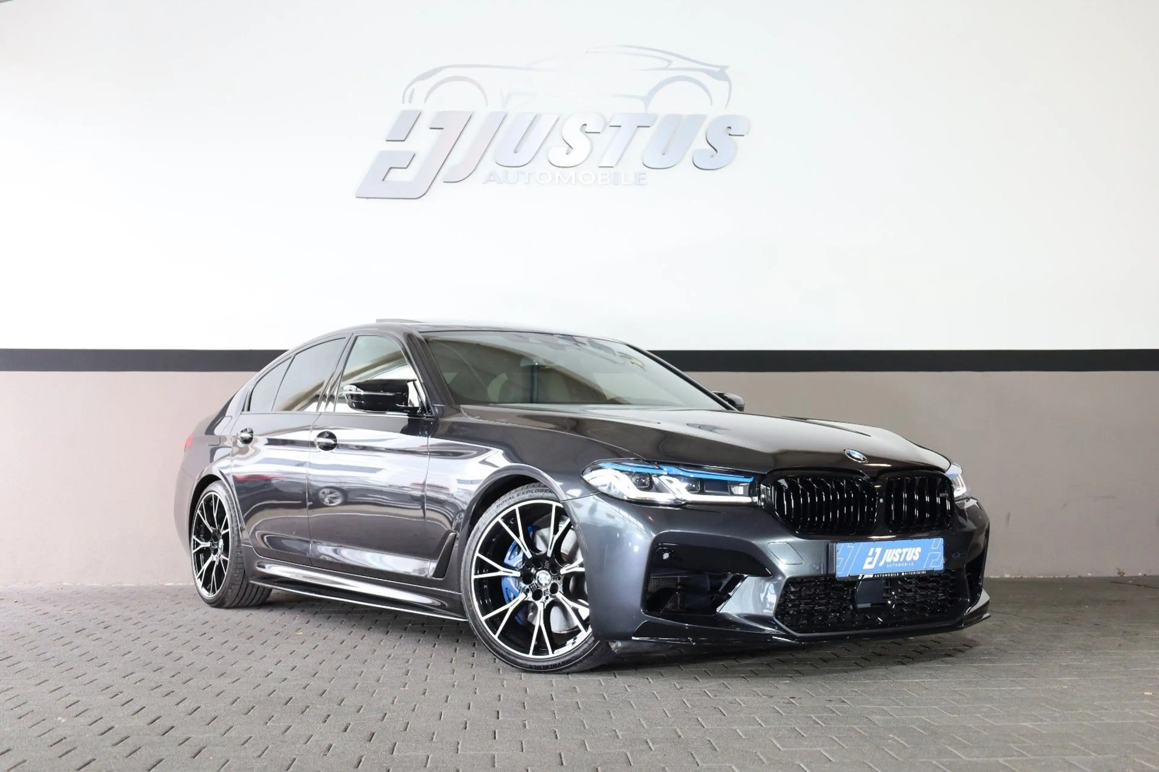 BMW 550 i xDrive/360*/HUD/SHZ/MASSAGE/TTW/ACC/HK/R20