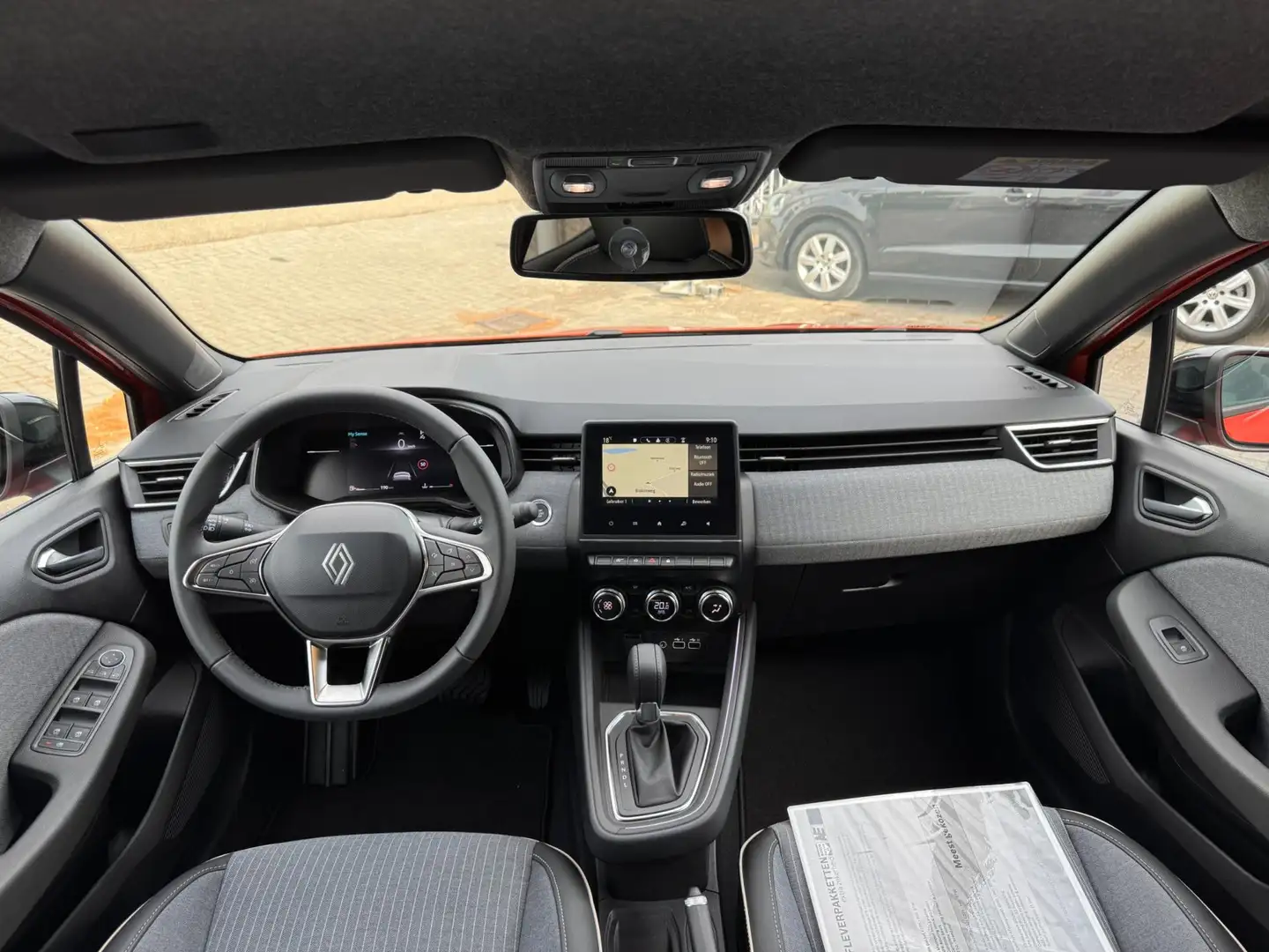 Renault Clio 1.0 TCe ECO-G 100 techno AUTOMAAT / CAMERA / NAVI Orange - 2