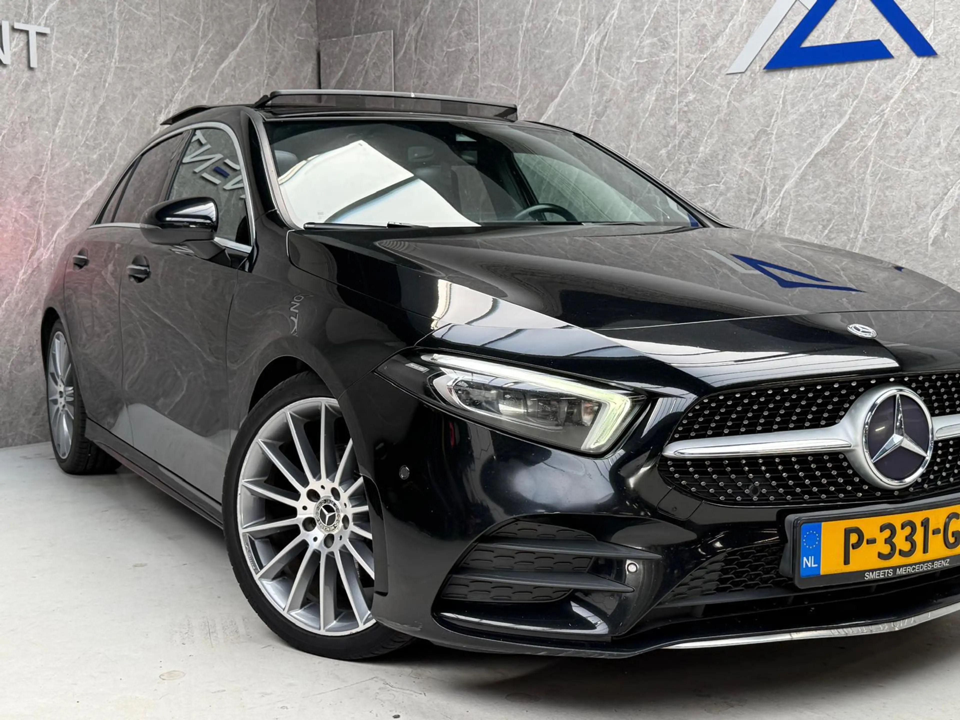 Mercedes-Benz A 180 d / AUT / APK / Panorama / Leder / Camera — photo 8