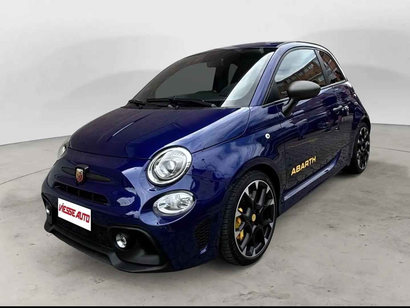 Abarth 595 Competizione 595 2016 1.4 t-jet Competizione 180cv my19 Синій - 1
