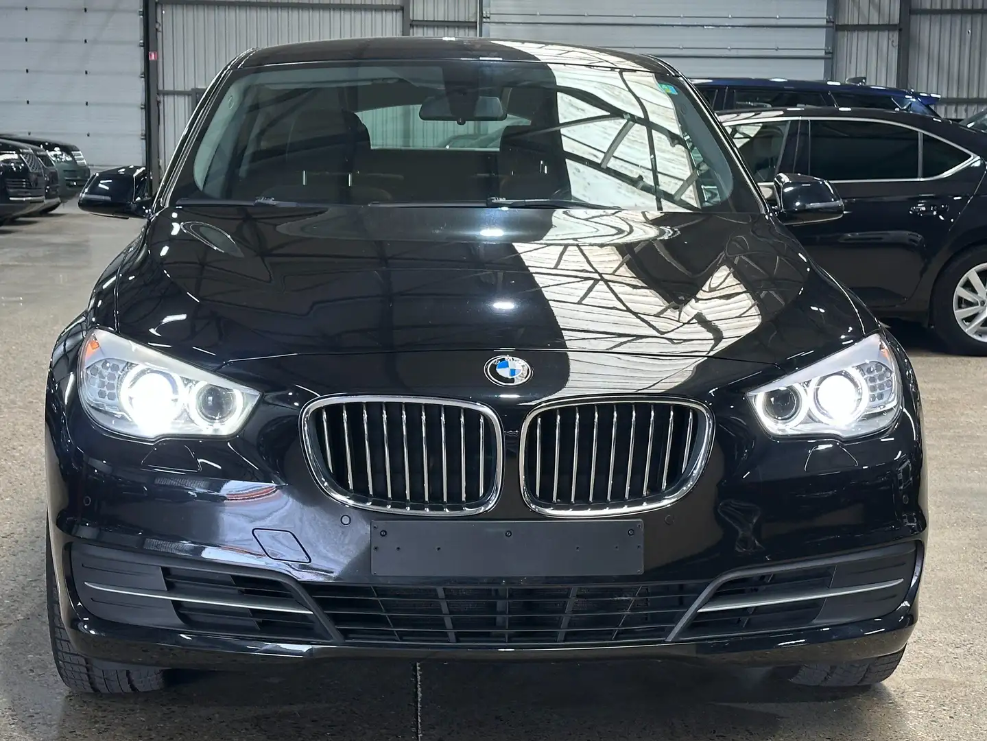 BMW 520 520d Gran Turismo Aut. Luxury Line Noir - 2