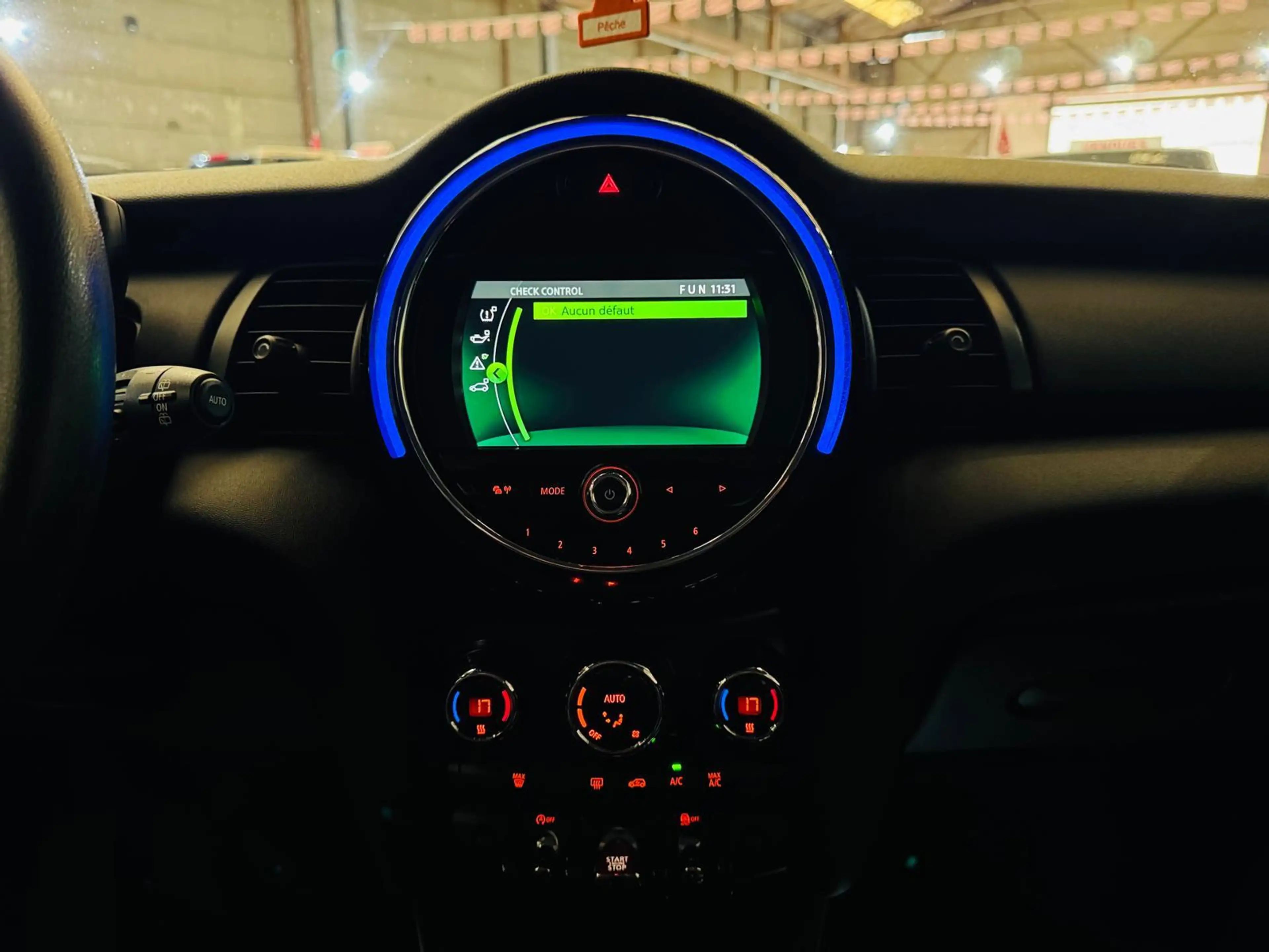 MINI One Mini 1.5A One Automatique Airco J.A Bluetooth — photo 26