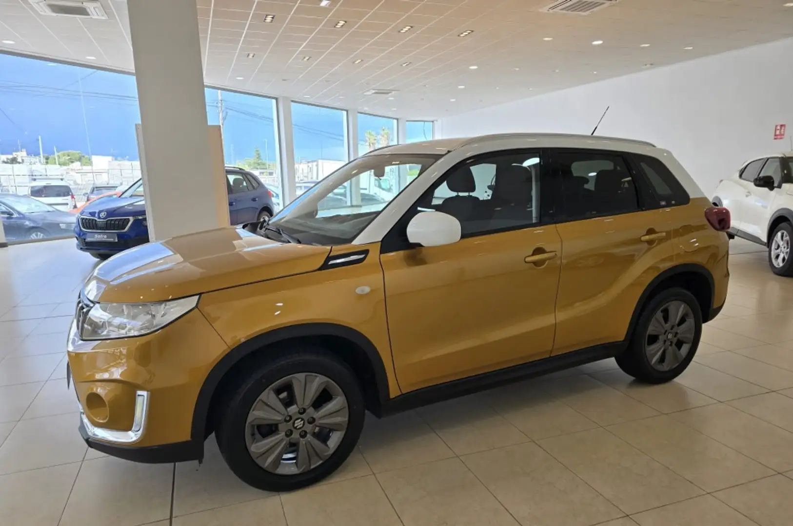 Suzuki Vitara 1.0T GLE 2WD Sárga - 1