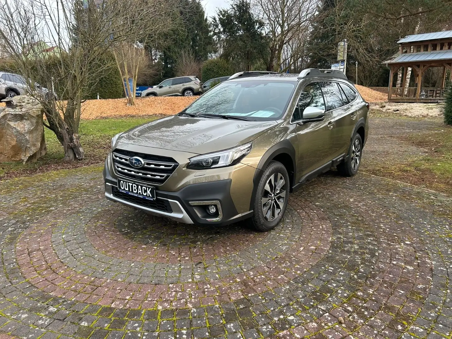 Subaru OUTBACK 2.5i Platinum Modell 2025*abnehmbare AHK Grün - 1