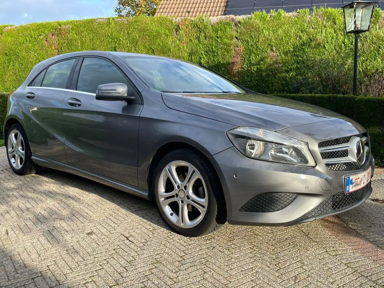 Mercedes-Benz A 180