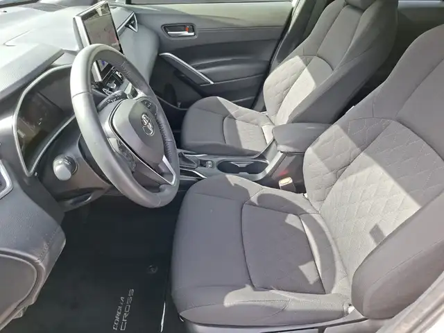 Toyota Corolla Cross view 10