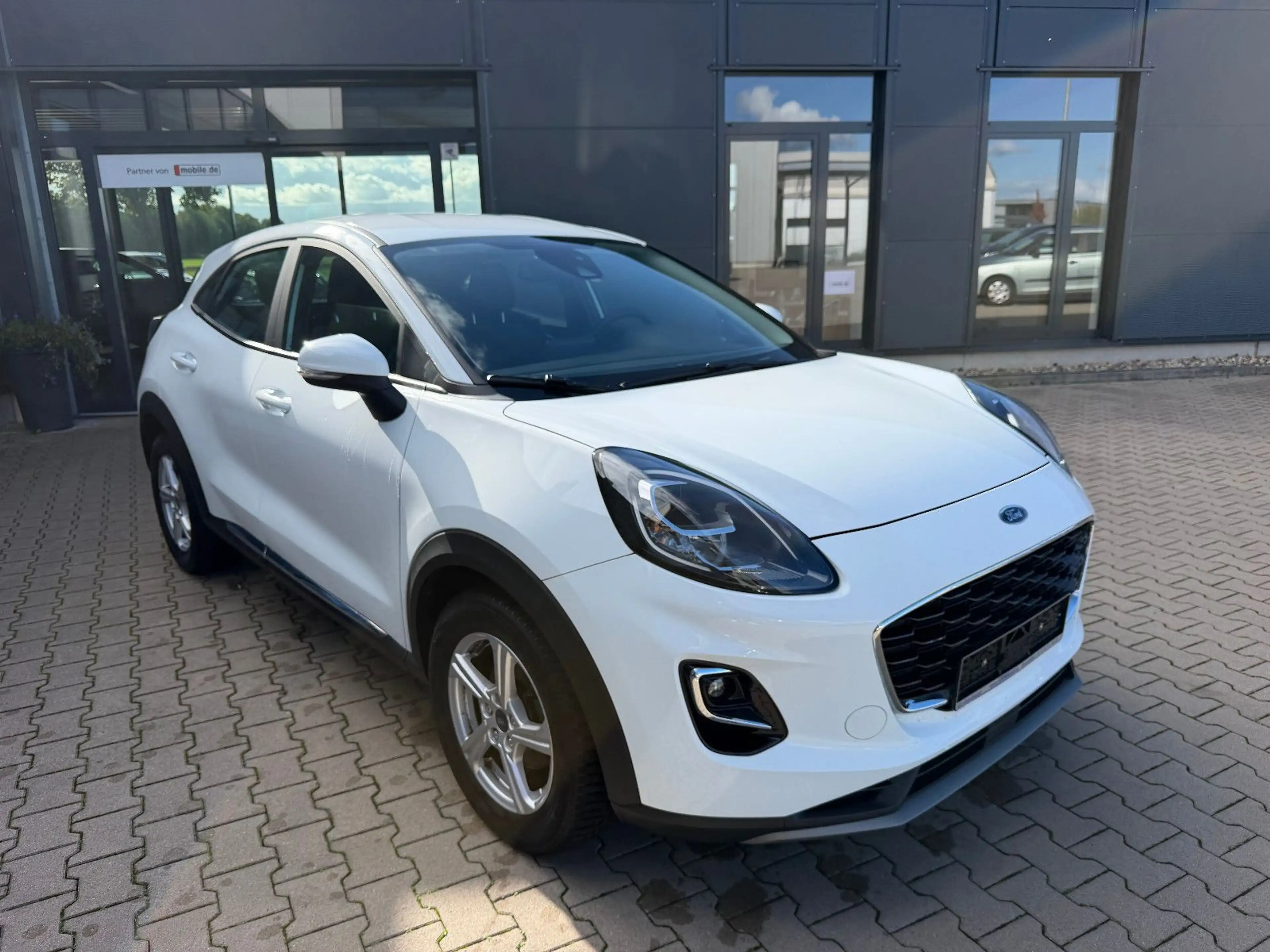 Ford Puma 1.0 Ecoboost Titanium — photo 10