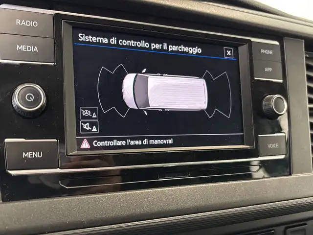 Volkswagen Transporter view 14