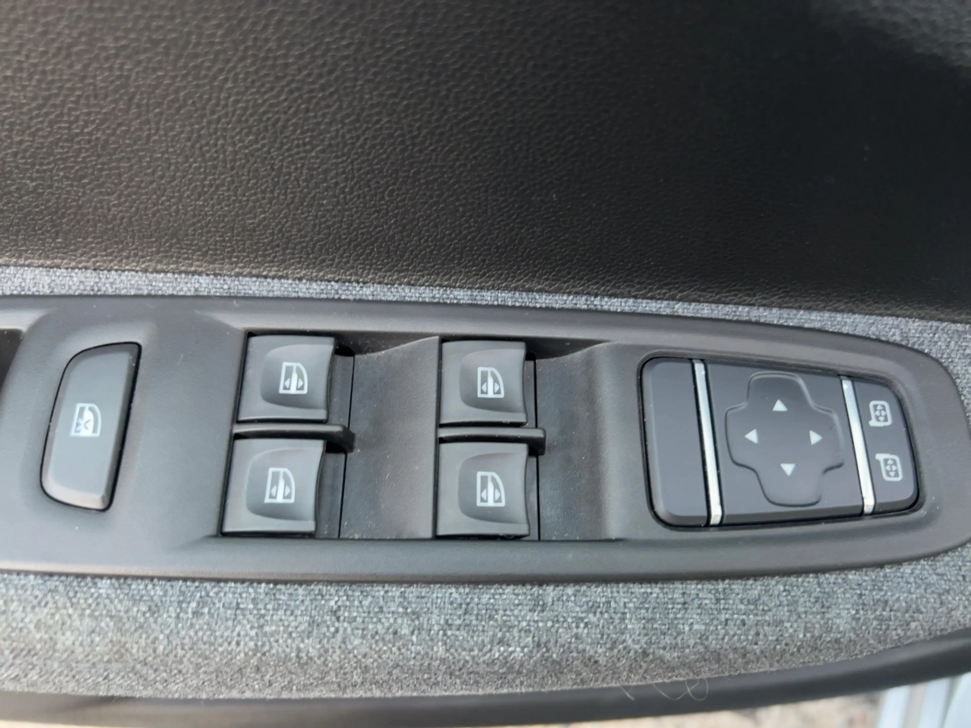 Renault ZOE R110 EV50 Evolution CCS — photo 13