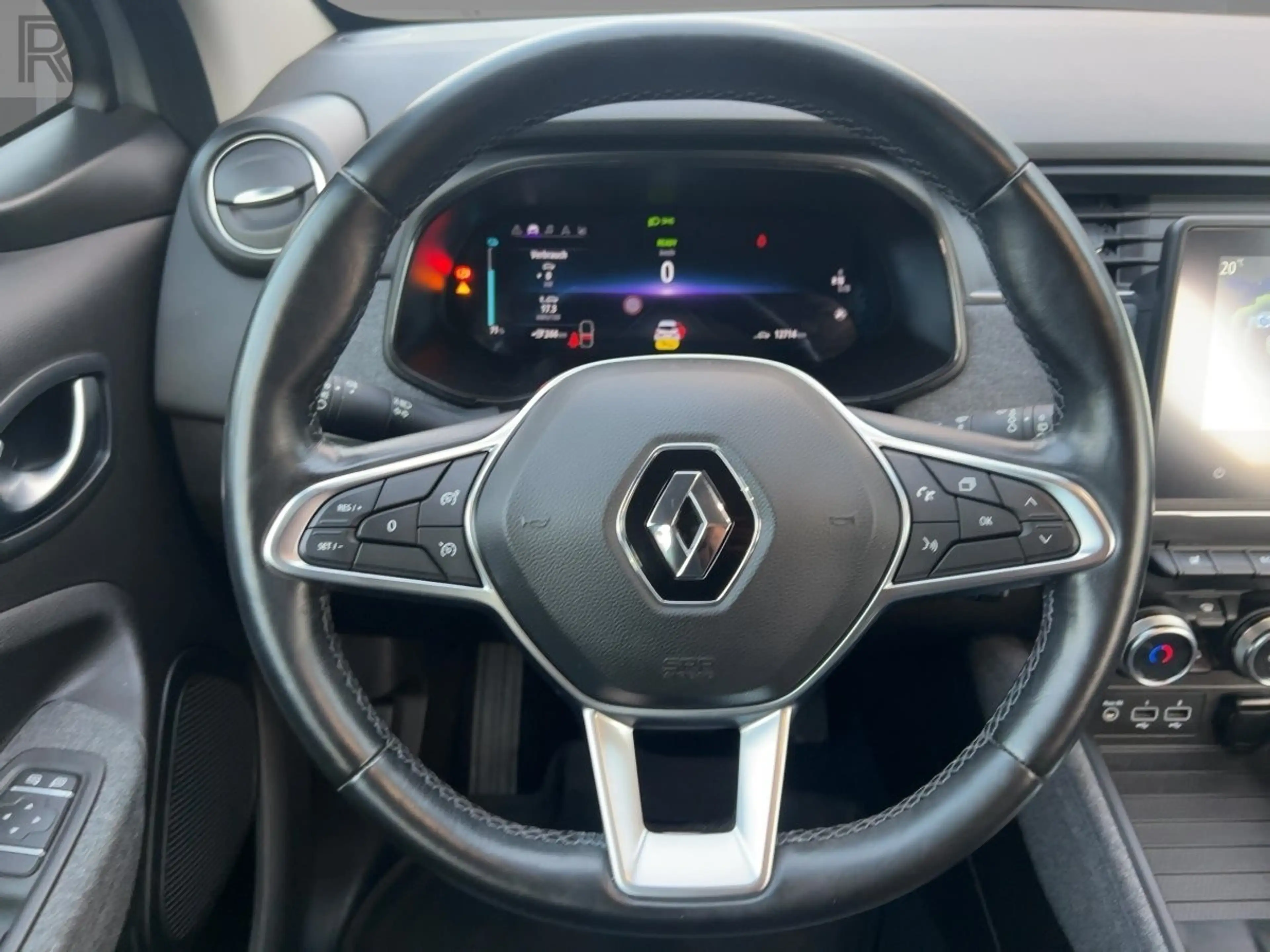 Renault ZOE R110 EV50 Evolution CCS — photo 11