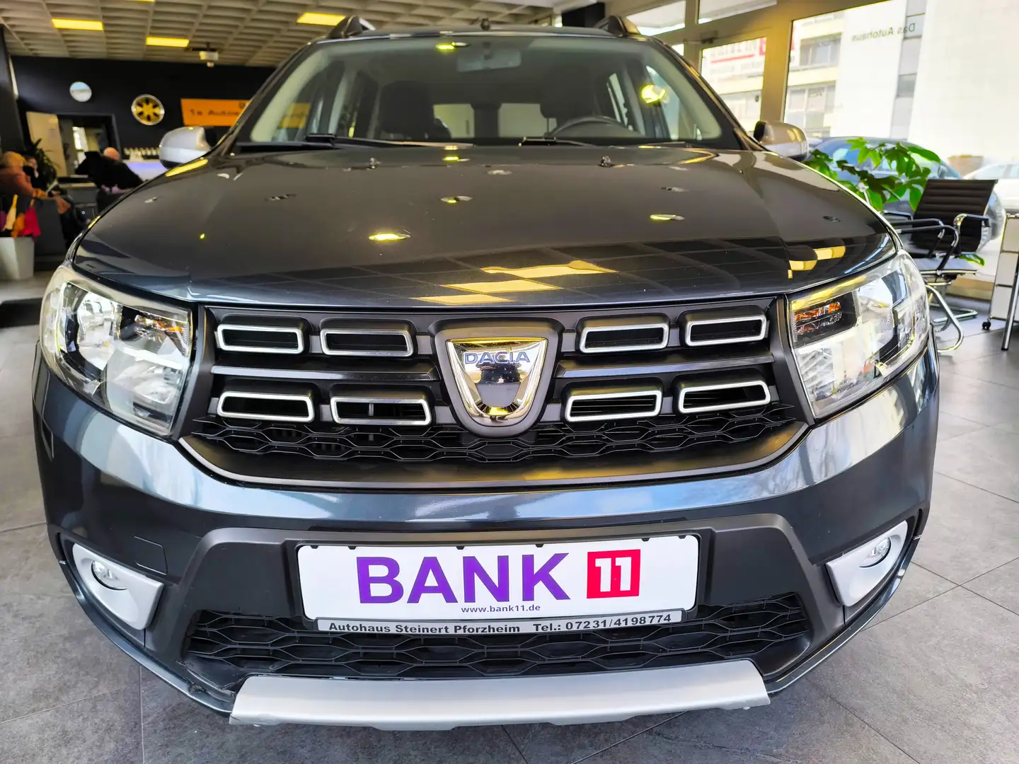 Dacia Logan Stepway.-Navi./Klima./Bluet./PDC/neue Allwetterr.- Grau - 2