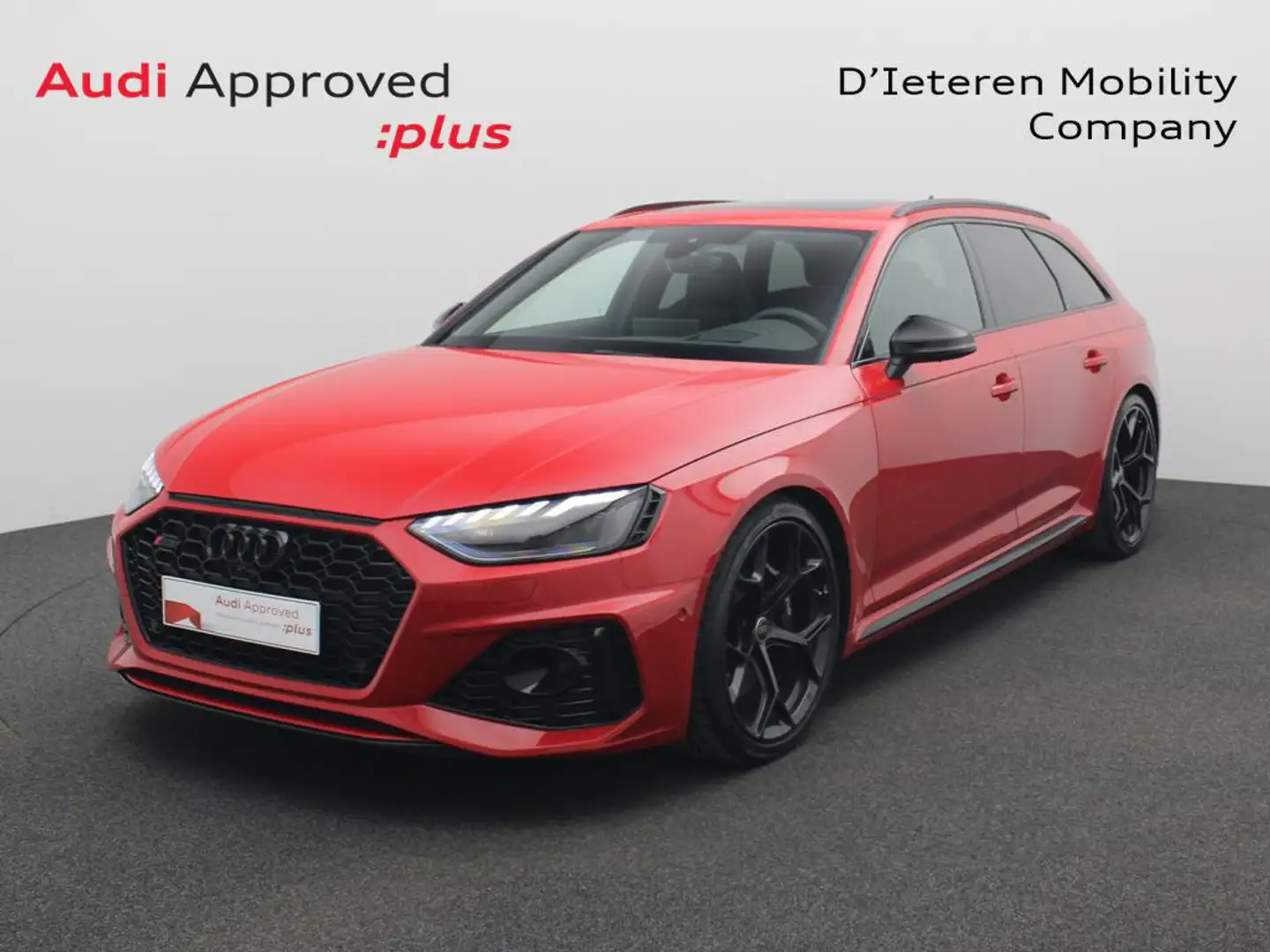 Audi RS4 Avant Avant 450 PK Tiptronic / Panoramisch Open Dak / Trekhaak / 360° Camera / Elektrische Voorstoelen Met Geheugen Voor  Rood - 1