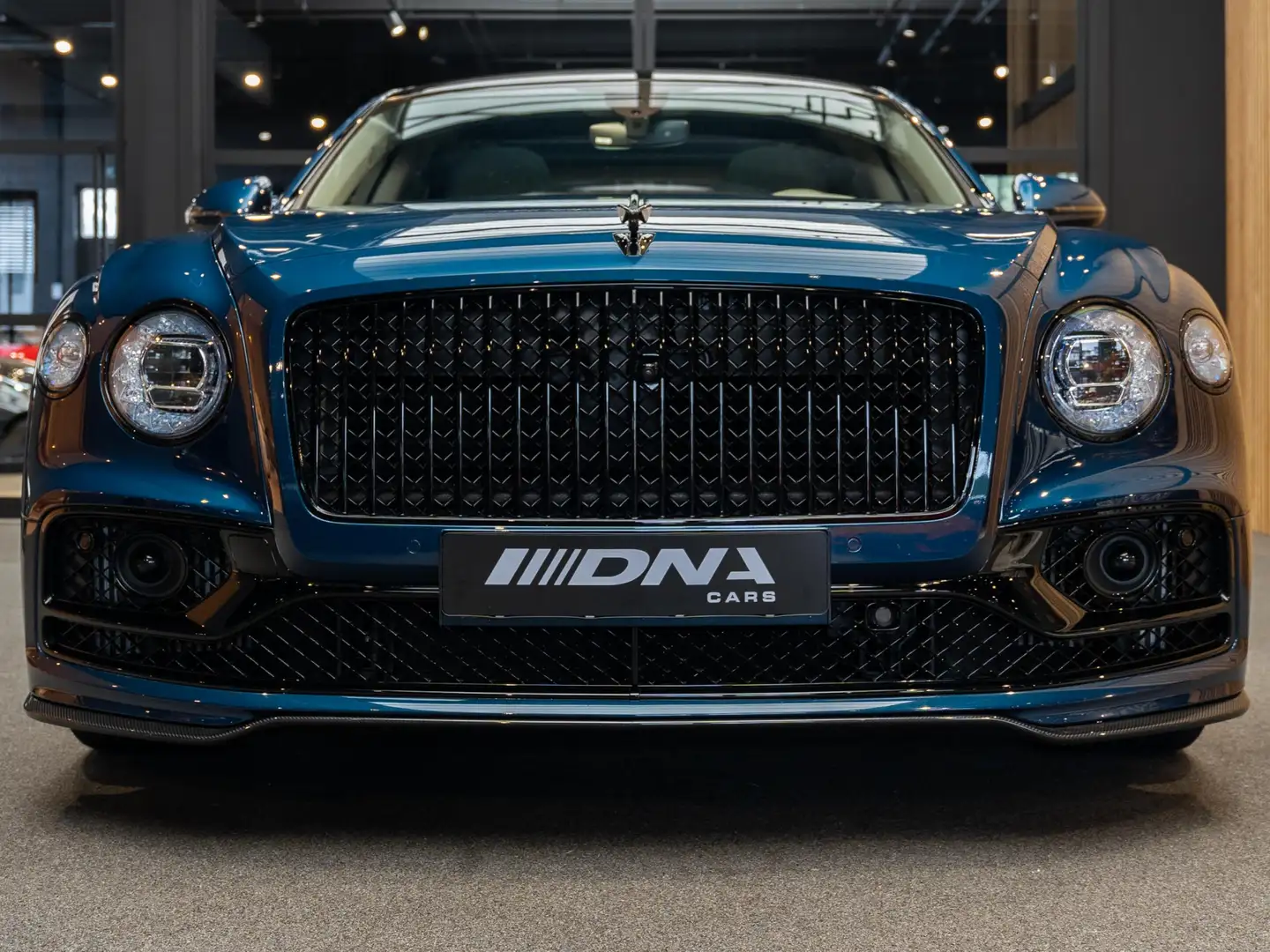 Bentley Flying Spur V6 Hybrid Naim 2.9 V6 Hybrid Pano Black Specificat Bleu - 2