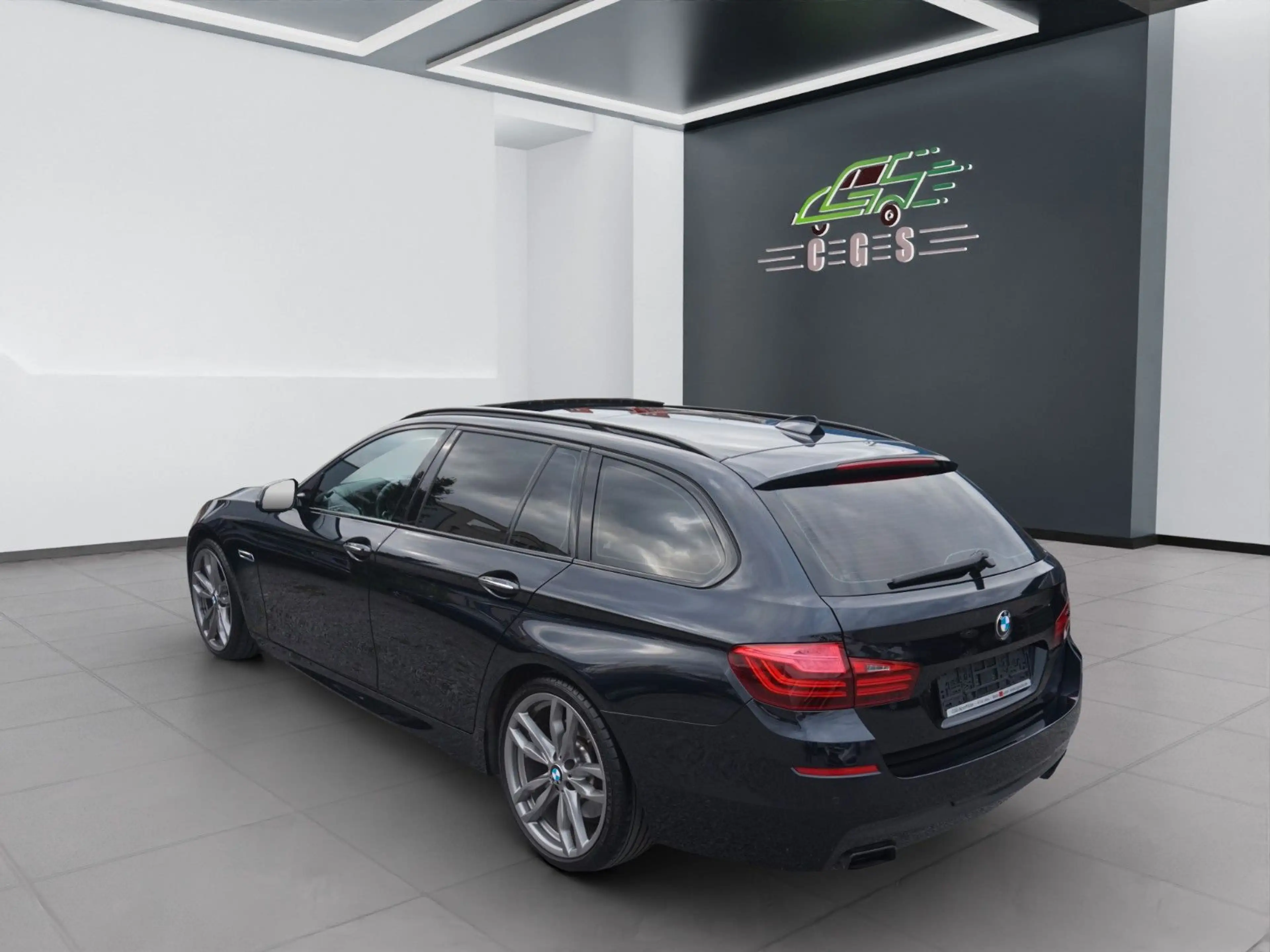 BMW 550 d Touring xDrive*PAN~H&K~Nappa L~98% Voll — photo 6