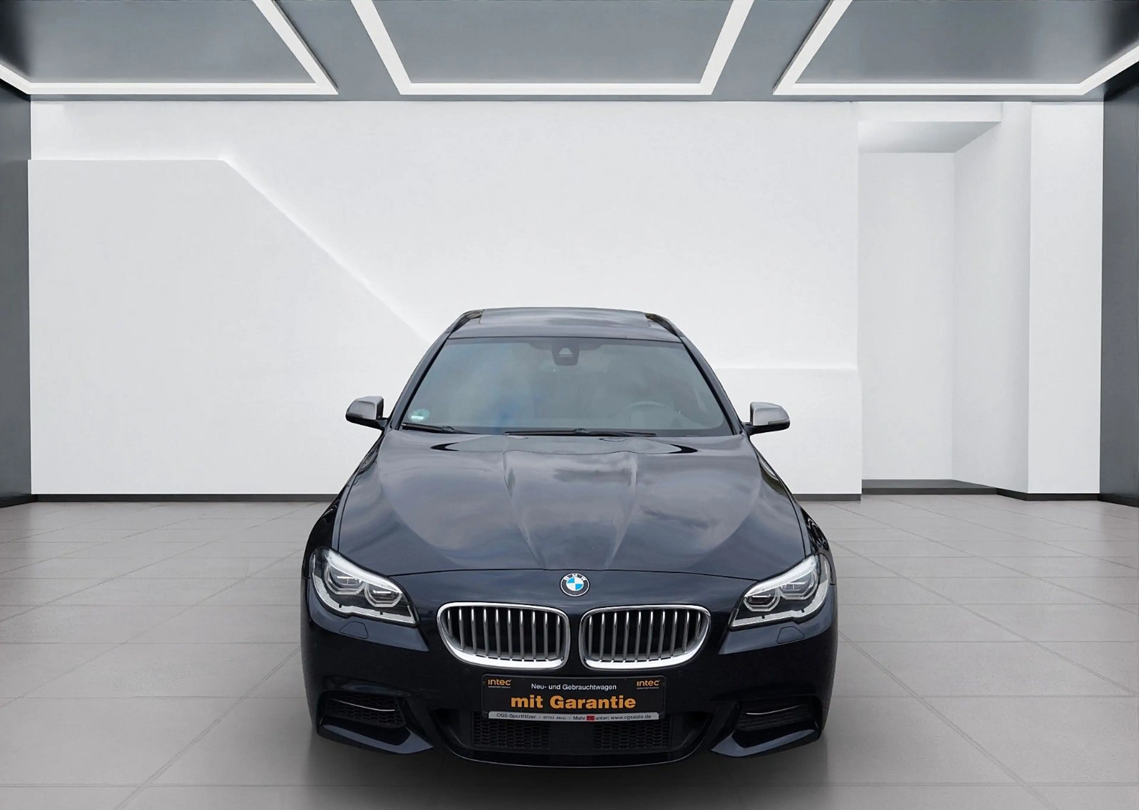 BMW 550 d Touring xDrive*PAN~H&K~Nappa L~98% Voll — photo 2
