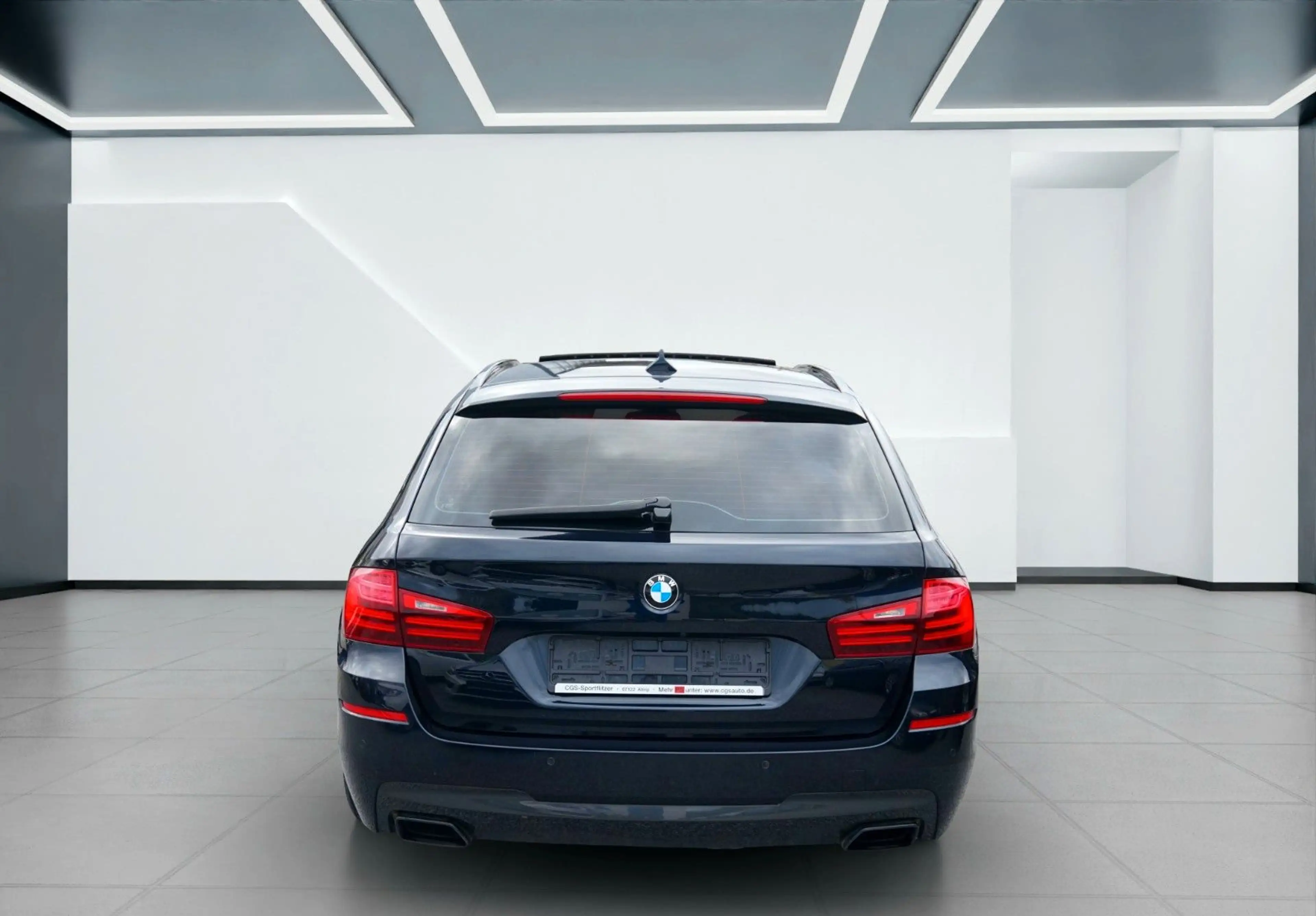 BMW 550 d Touring xDrive*PAN~H&K~Nappa L~98% Voll — photo 7