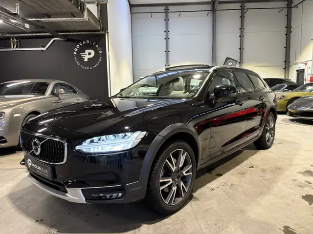 Volvo V90 Cross Country Pro AWD/PANO/19/360/HUP.D/MALUS PAYE