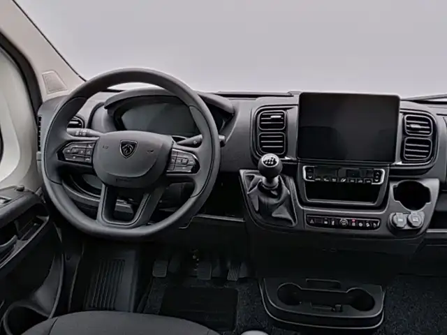 Peugeot Boxer view 14