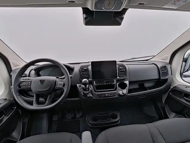 Peugeot Boxer view 12