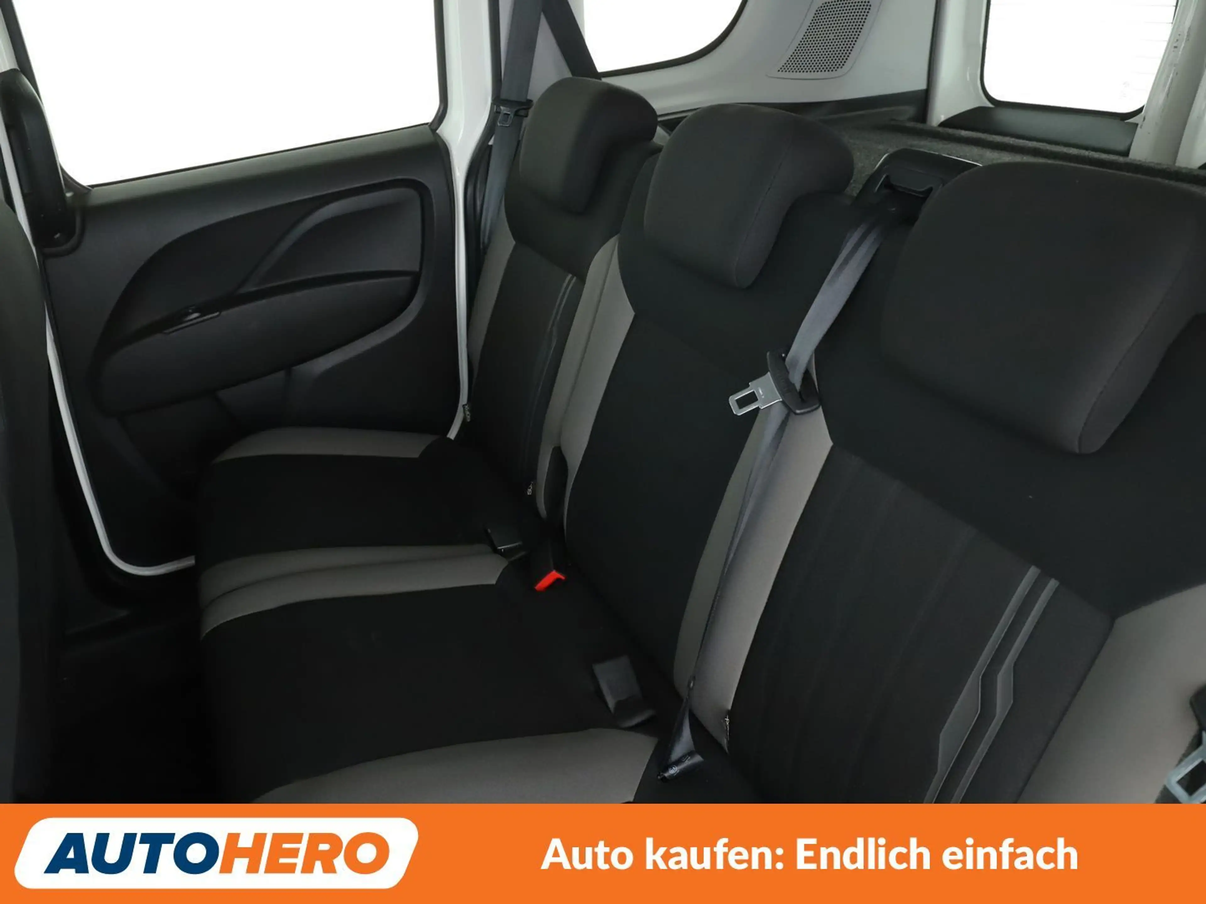 Fiat Doblo 1.6 JTDM SX Aut.*PDC*SHZ*KLIMA*GARANTIE* — photo 14