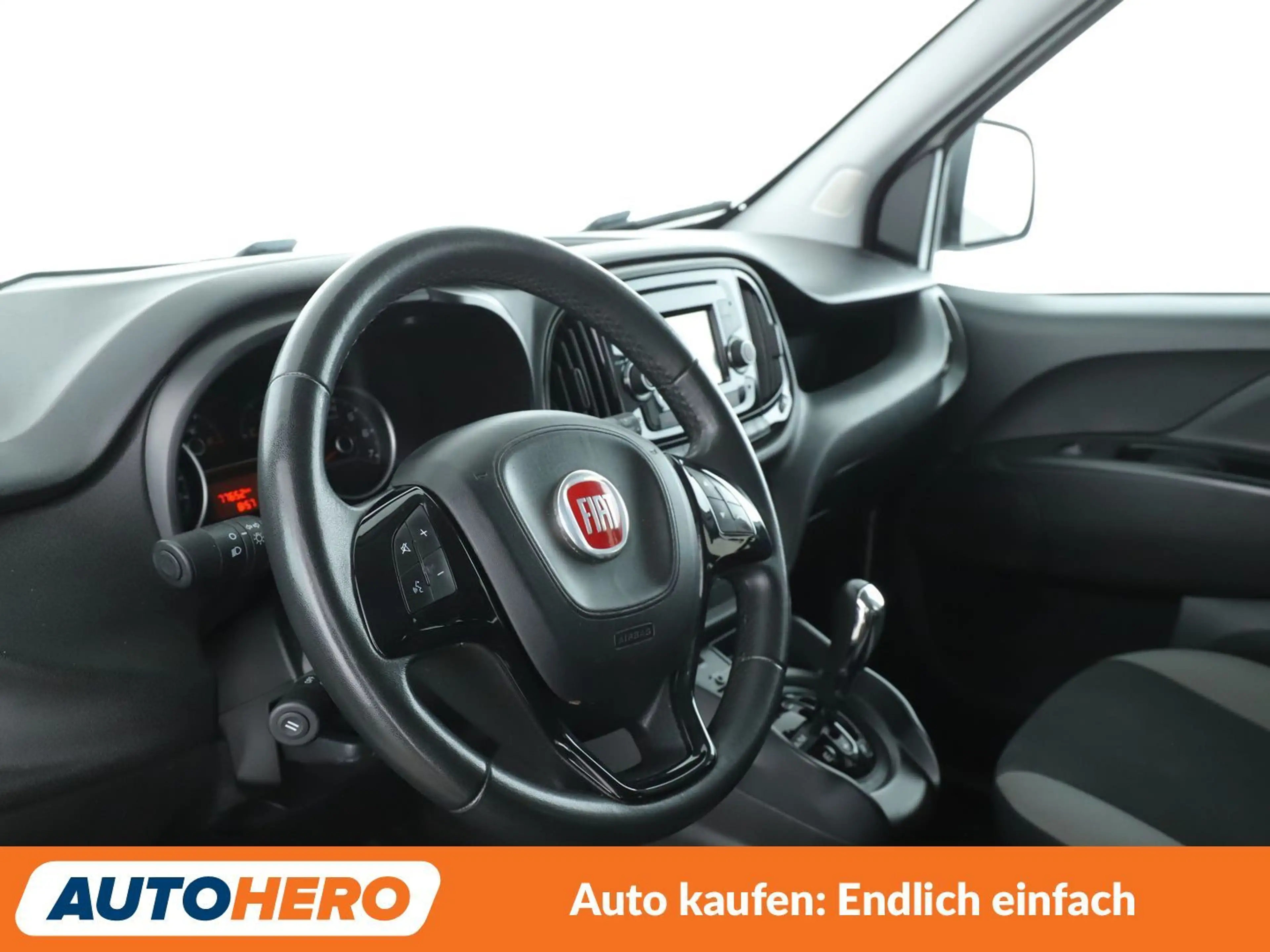 Fiat Doblo 1.6 JTDM SX Aut.*PDC*SHZ*KLIMA*GARANTIE* — photo 11