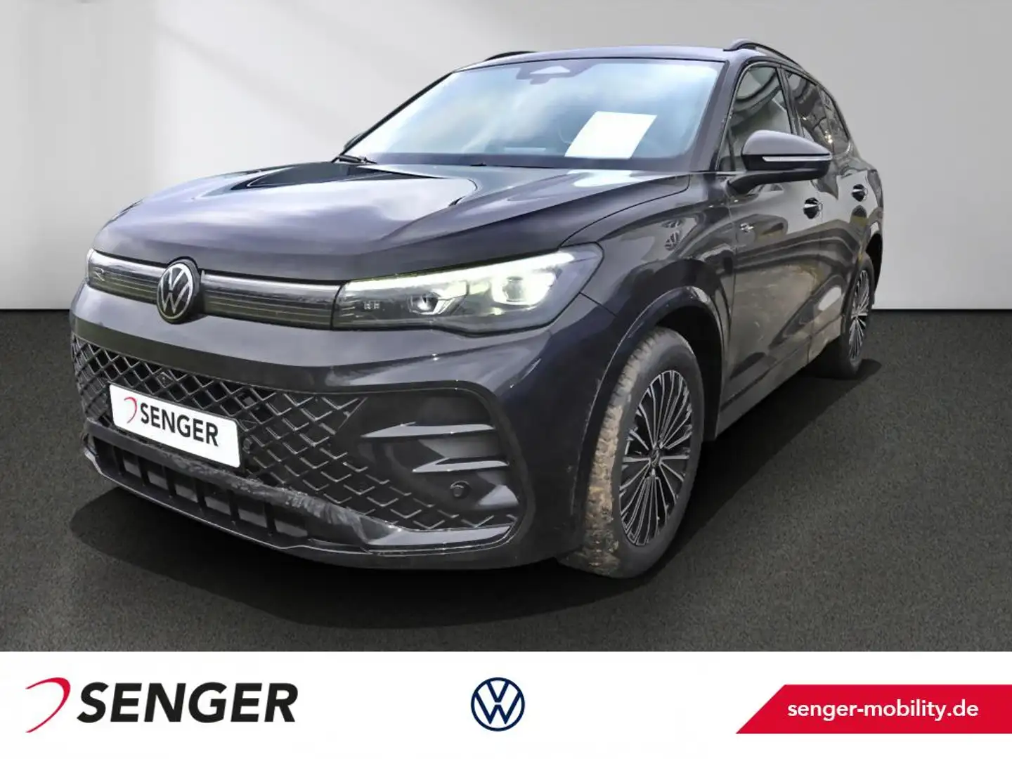 Volkswagen Tiguan R-Line 1,5 l eTSI Matrix Navi Sitzheizung Schwarz - 1