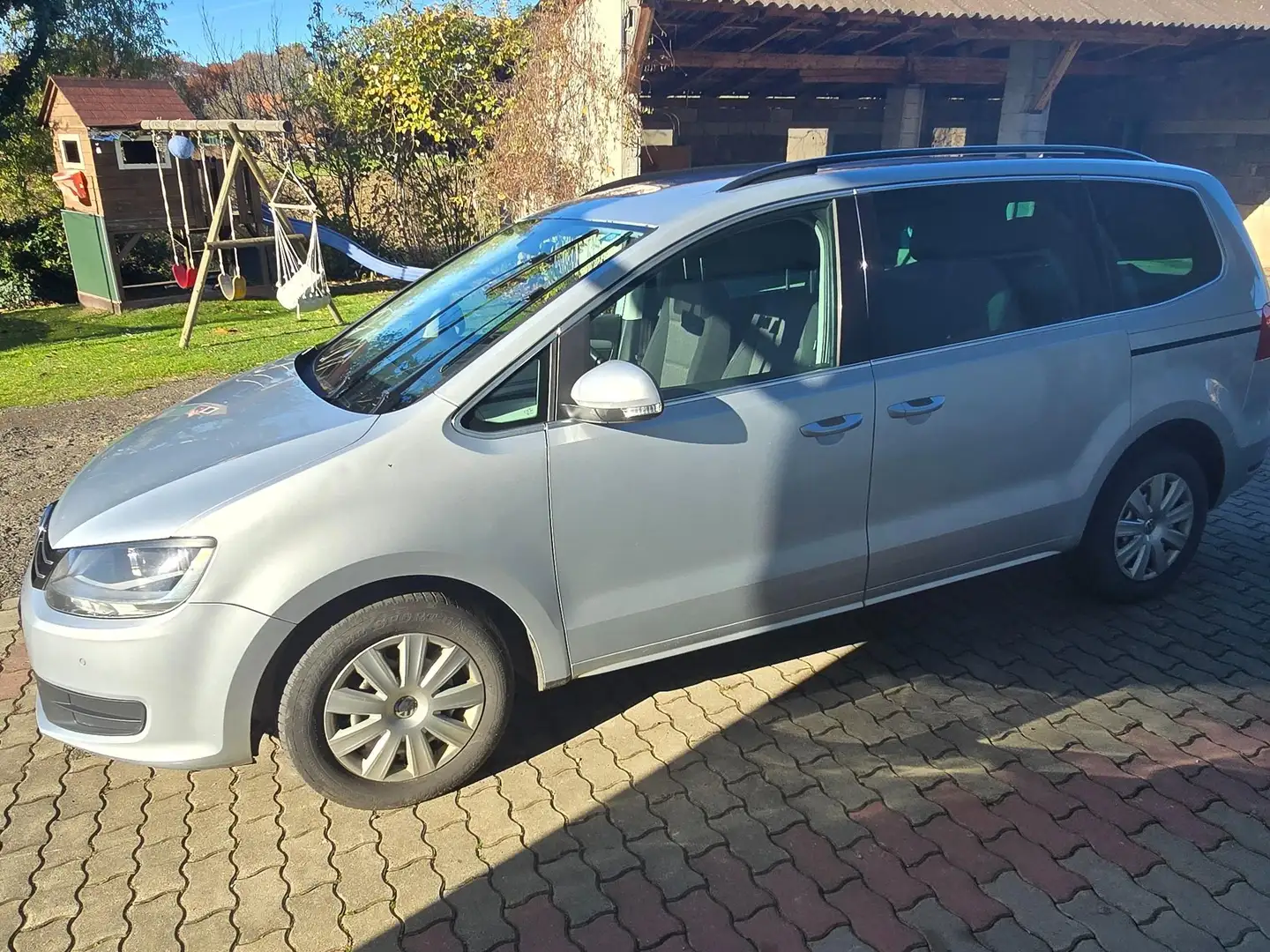 Volkswagen Sharan Sharan Comfortline BMT 2,0 TDI DPF DSG Comfortline Silber - 1