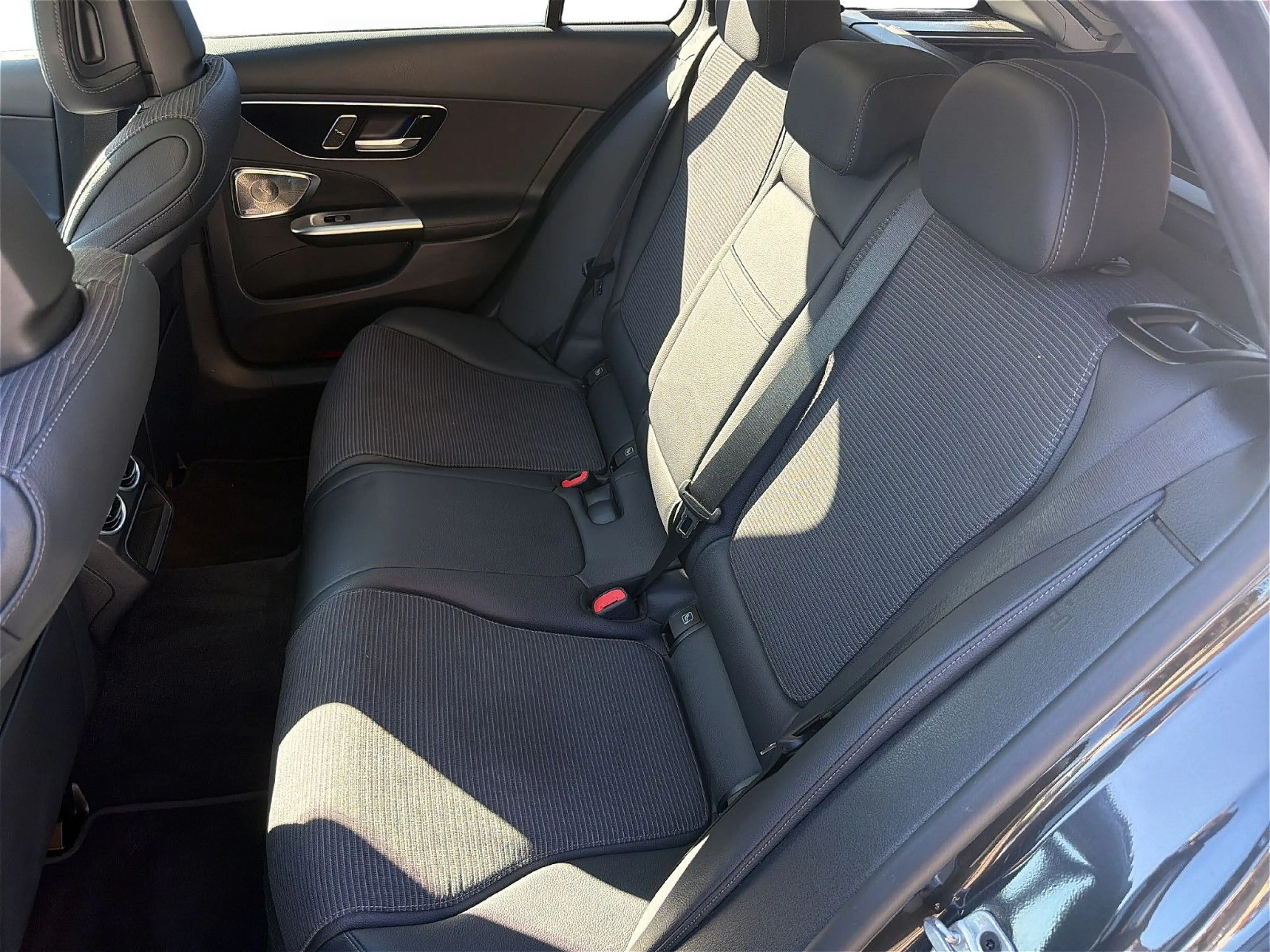 Mercedes-Benz C 220 d T-Modell 4Matic /Burmester/Panorama — photo 12