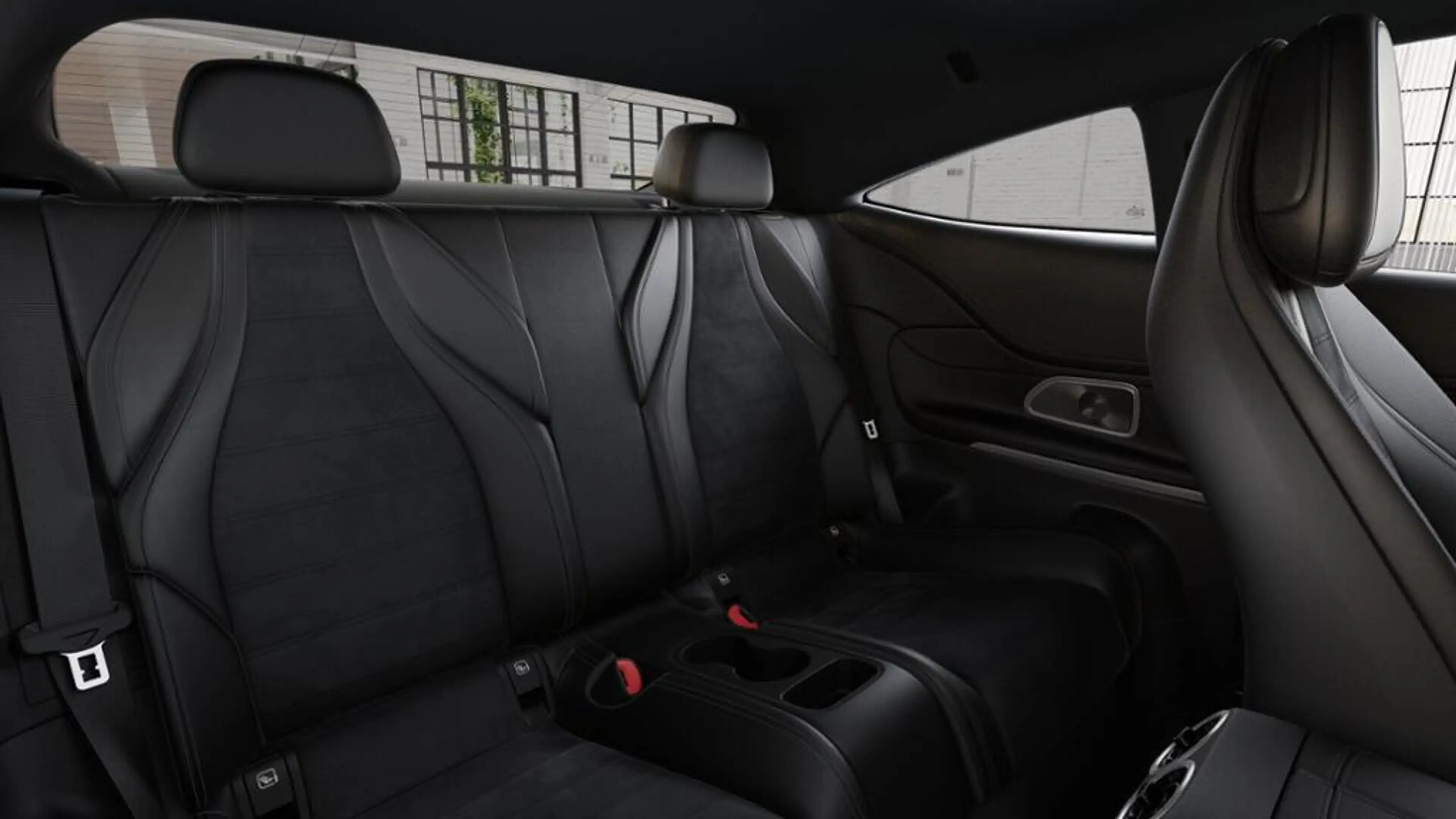 Mercedes-Benz CLE 220 d Coupe AMG+MBUX+Burm+Night+Pano+SHD+360 — photo 7