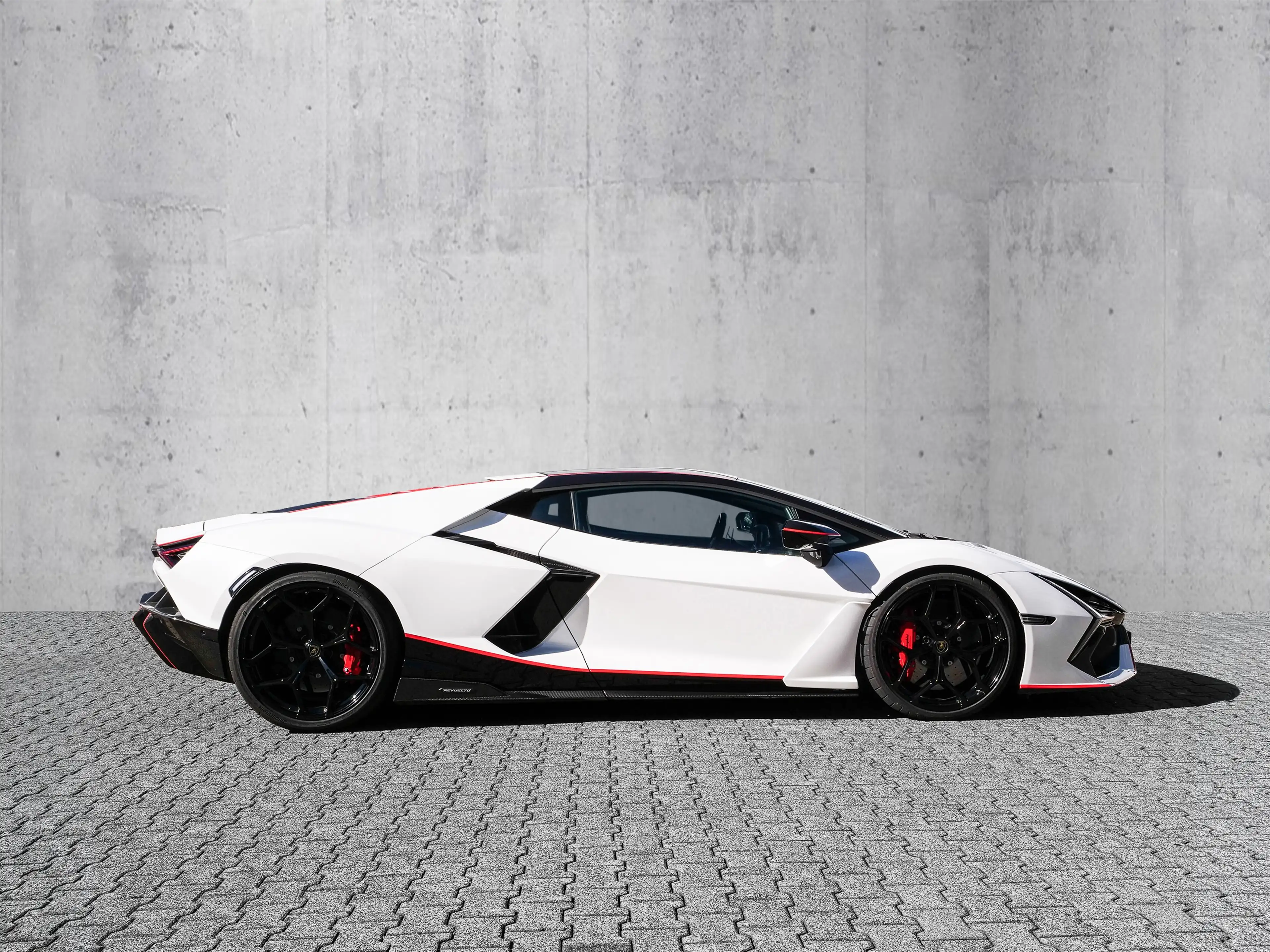 Lamborghini Revuelto Bianco Asopo, Full High Assistant Pack — photo 2