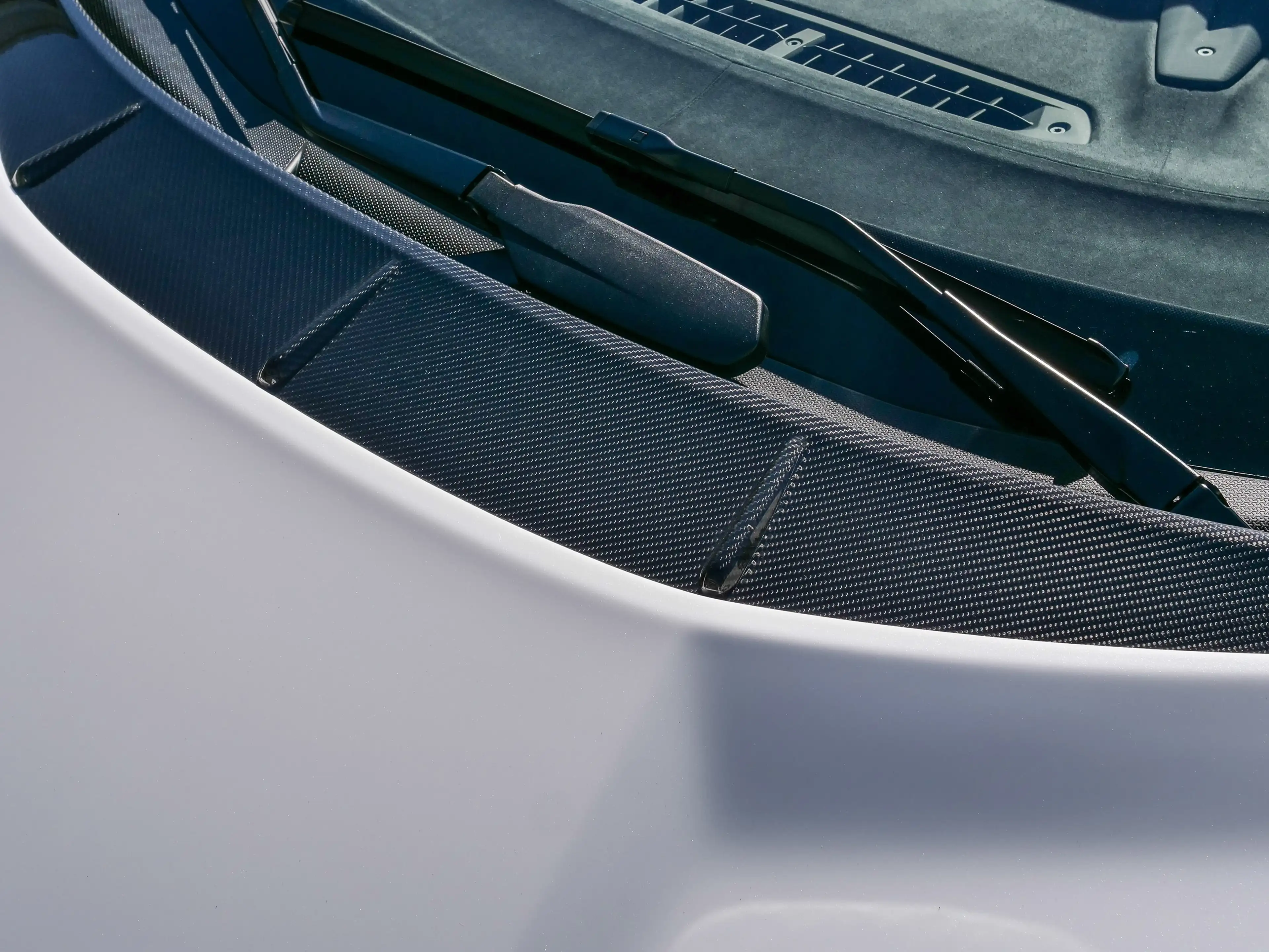 Lamborghini Revuelto Bianco Asopo, Full High Assistant Pack — photo 13
