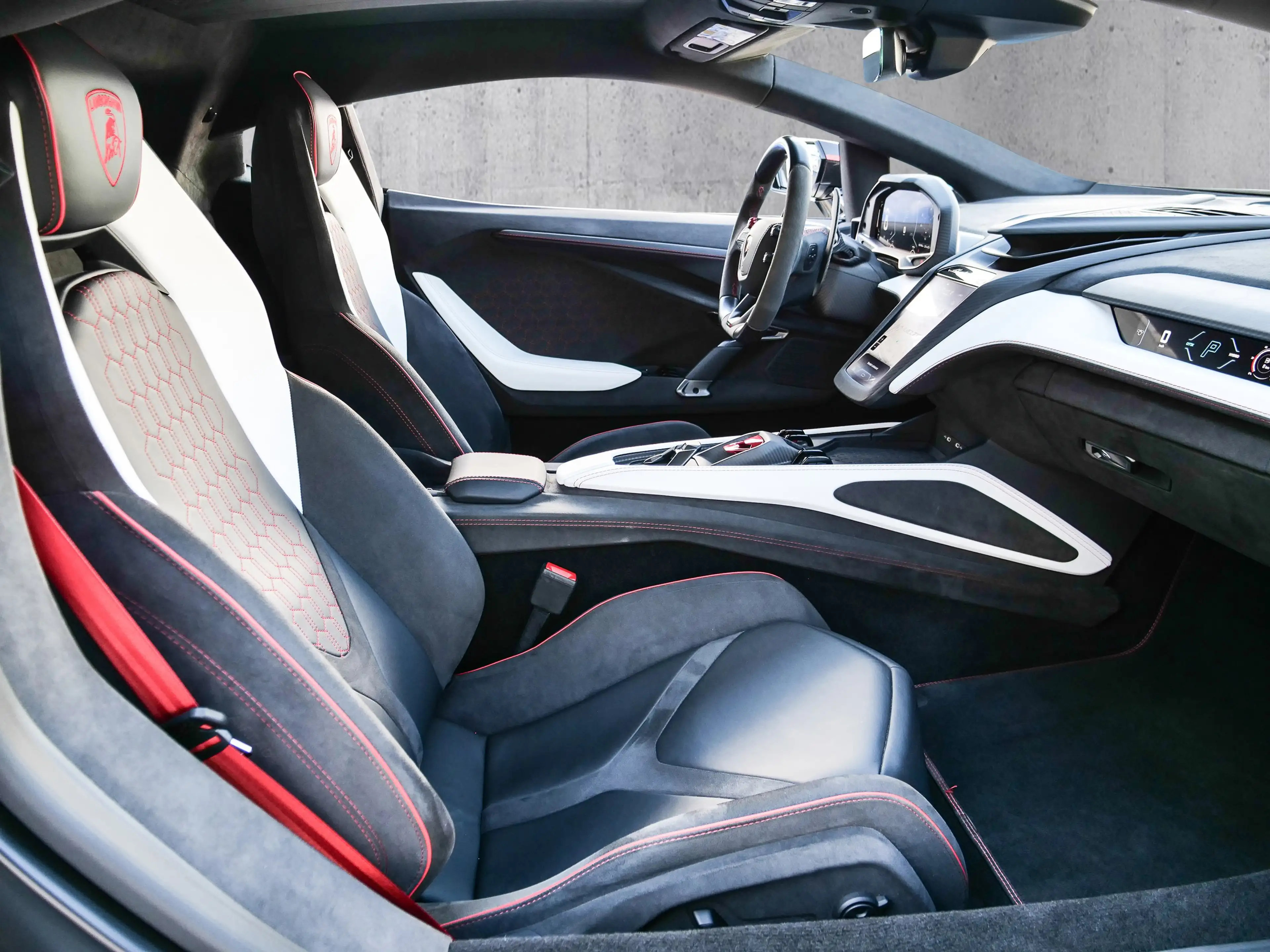 Lamborghini Revuelto Bianco Asopo, Full High Assistant Pack — photo 6