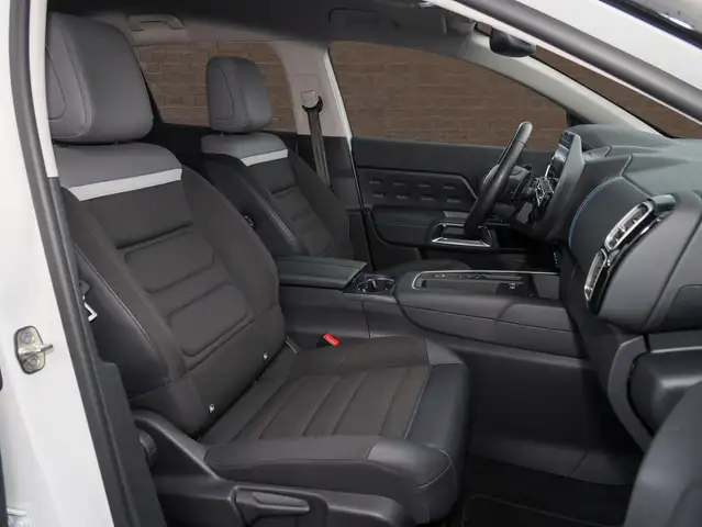 Citroen C5 Aircross view 8