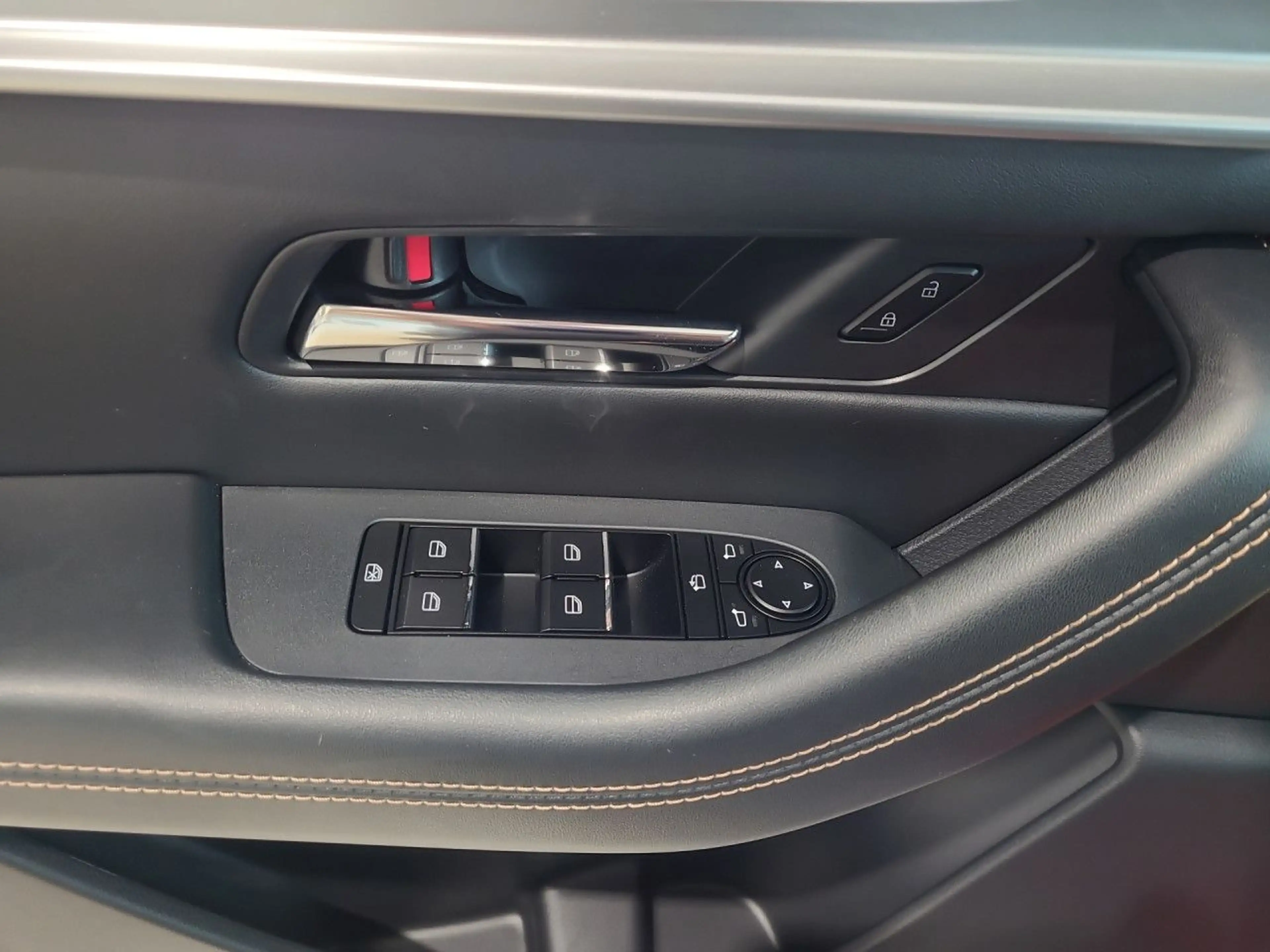 Mazda CX-60 Homura Hybrid AWD Bluetooth Head Up Display — photo 7