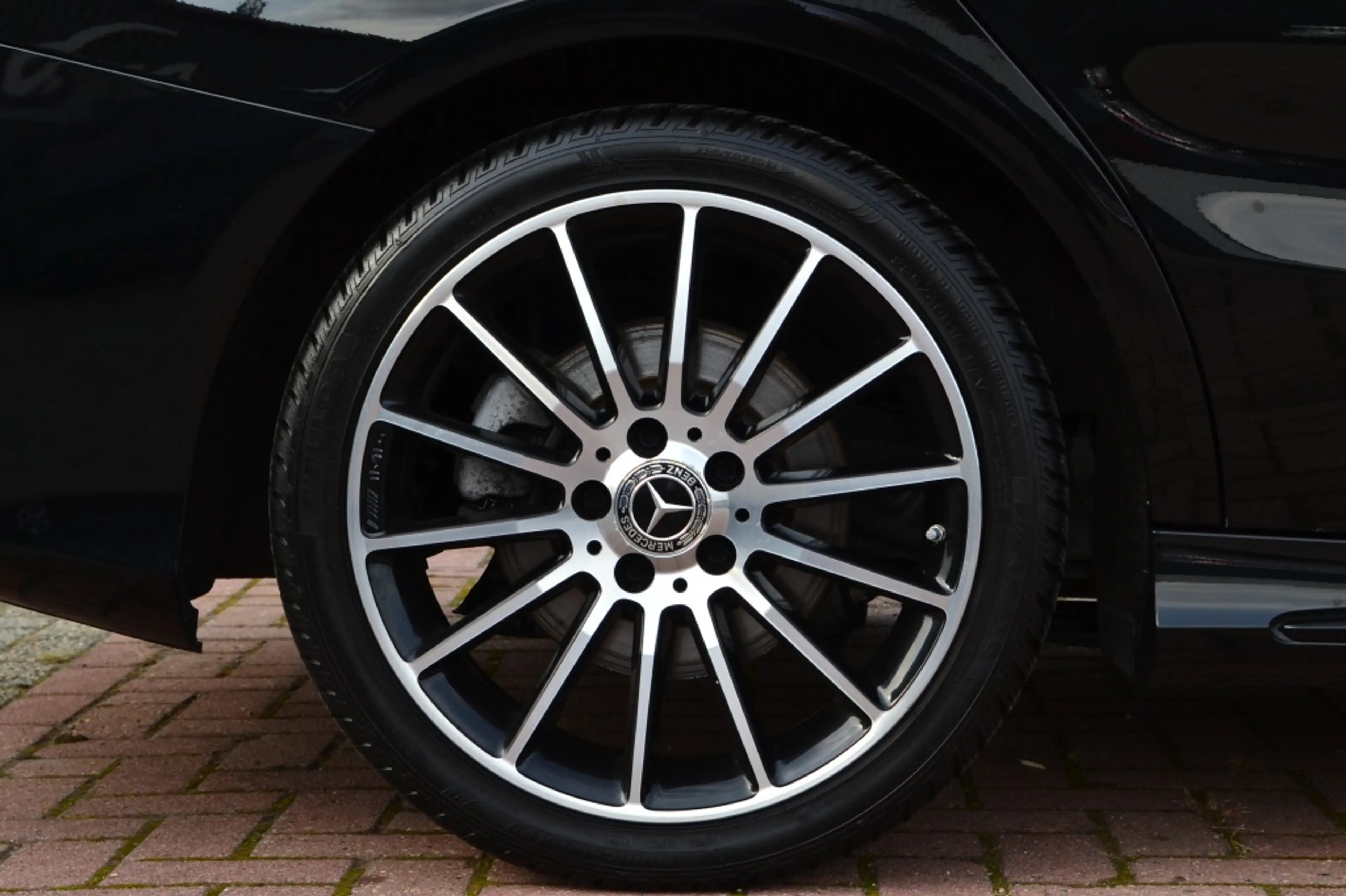 Mercedes-Benz CLA 180 Shooting Brake AMG Edition Camera/LED/Keyless/18'' — photo 27